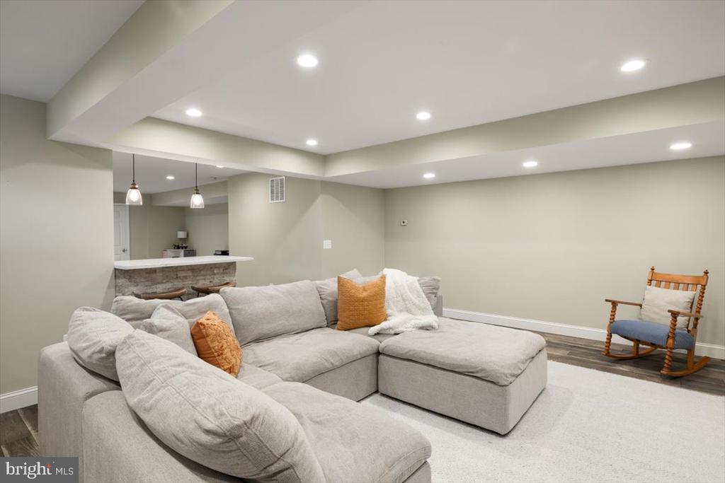 305 Daffodil Ct