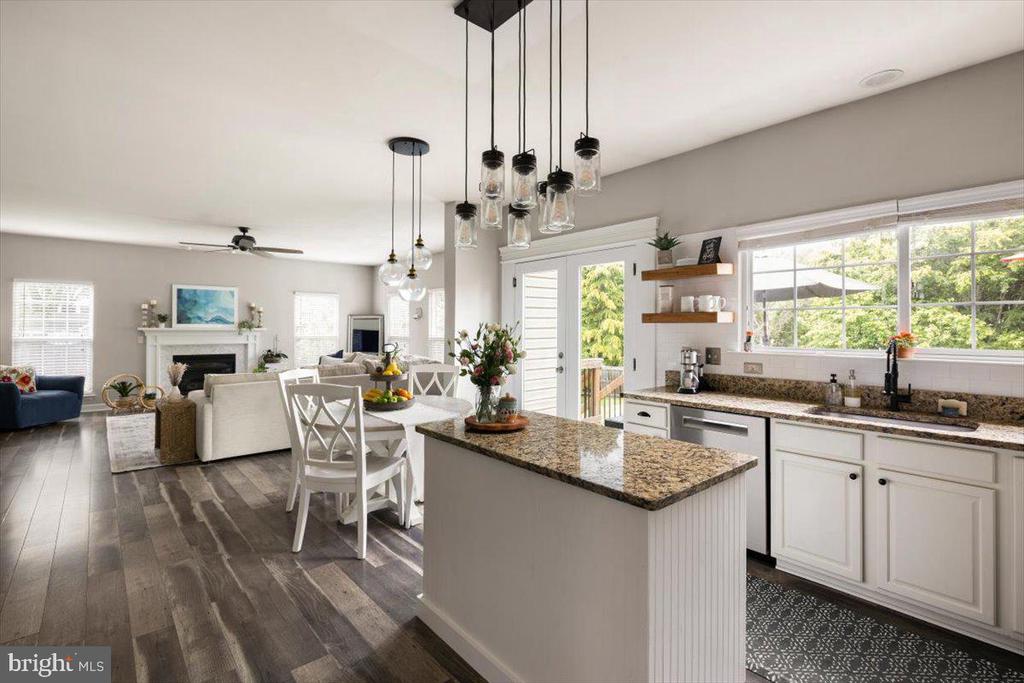 305 Daffodil Ct