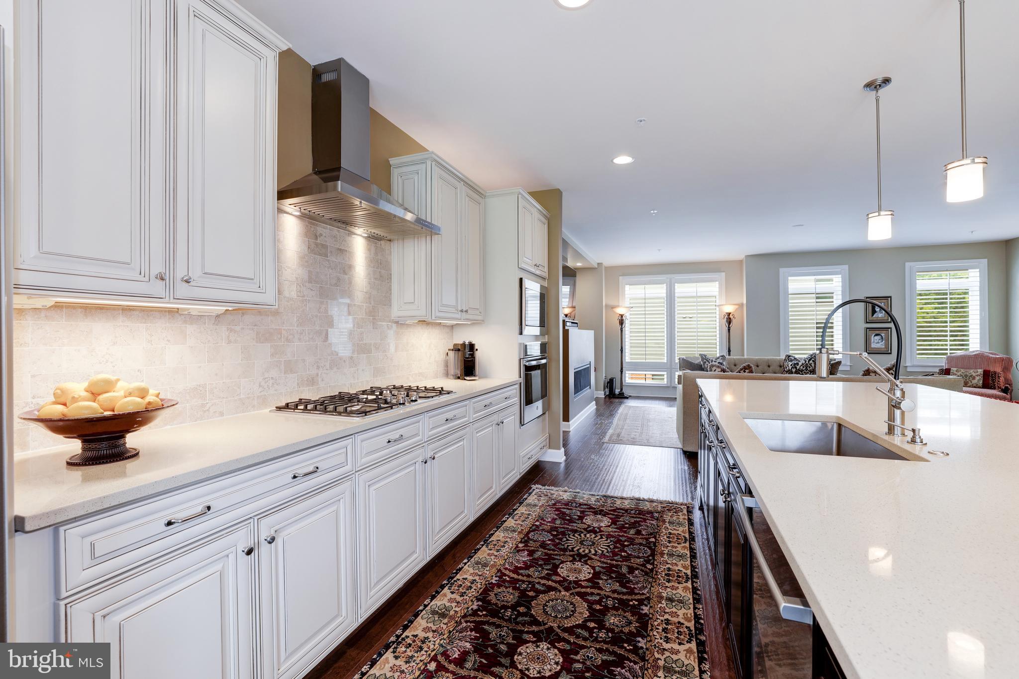 1306 White Feldspar Ter SE