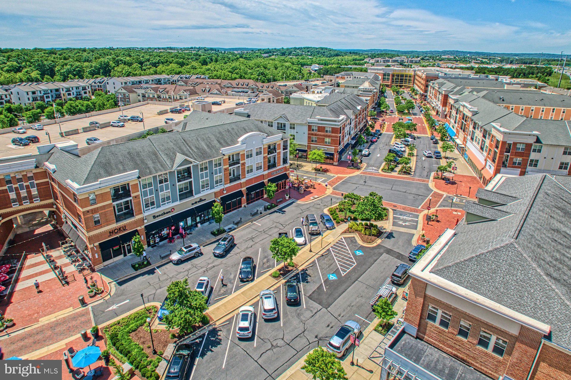 1306 White Feldspar Ter SE