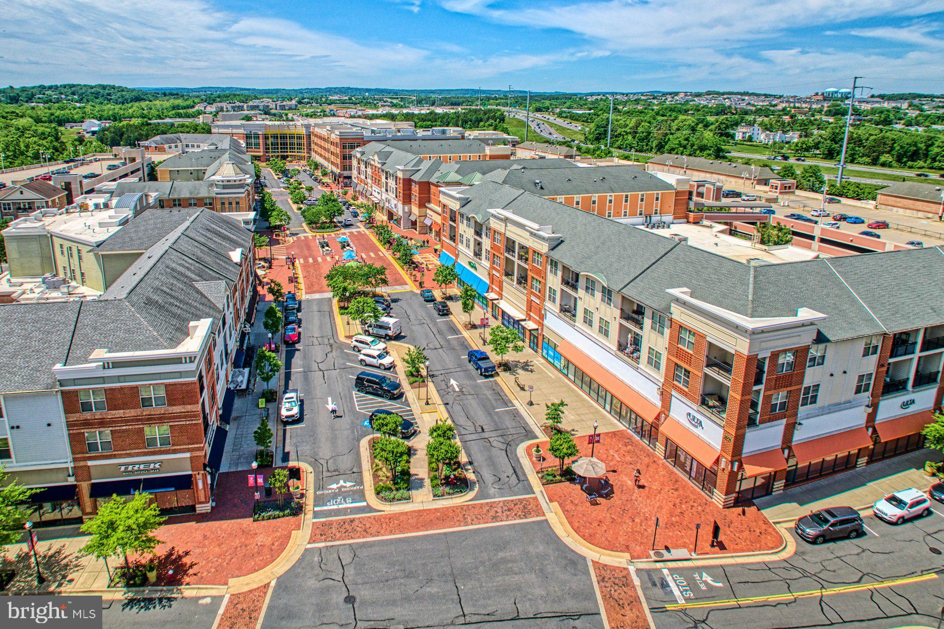 1306 White Feldspar Ter SE