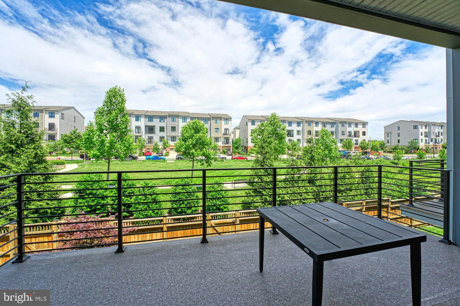 1306 White Feldspar Ter SE