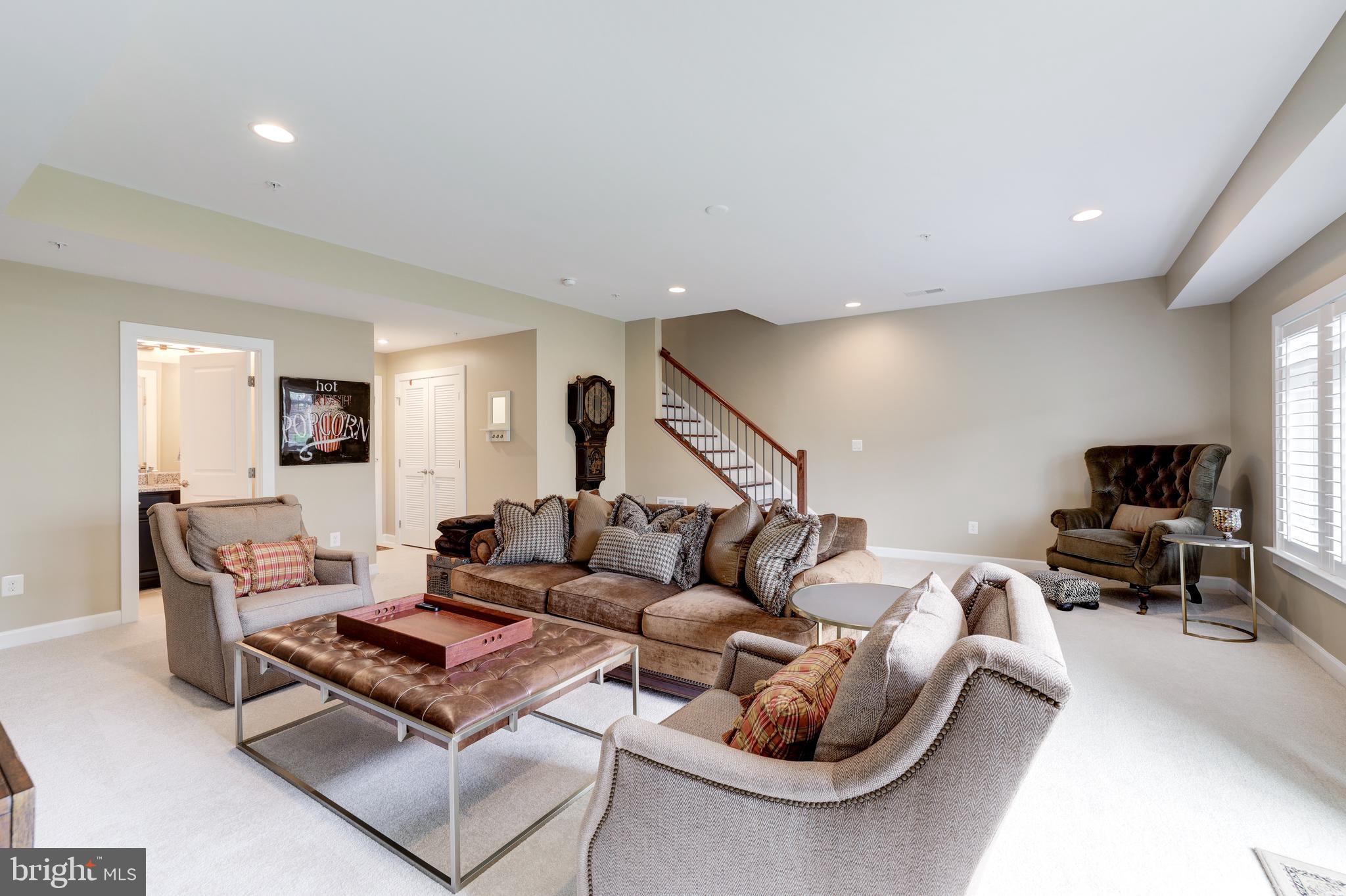 1306 White Feldspar Ter SE