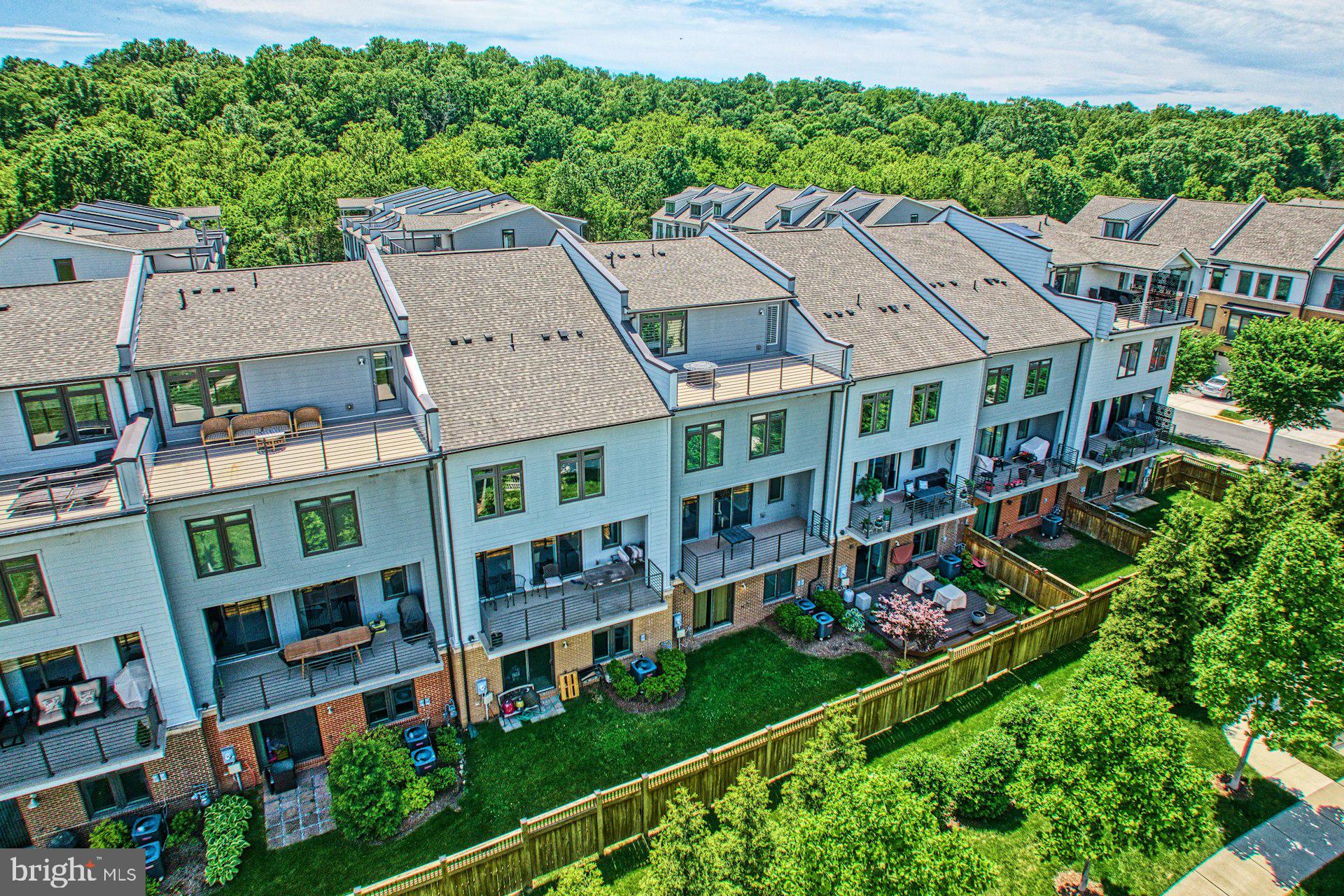 1306 White Feldspar Ter SE