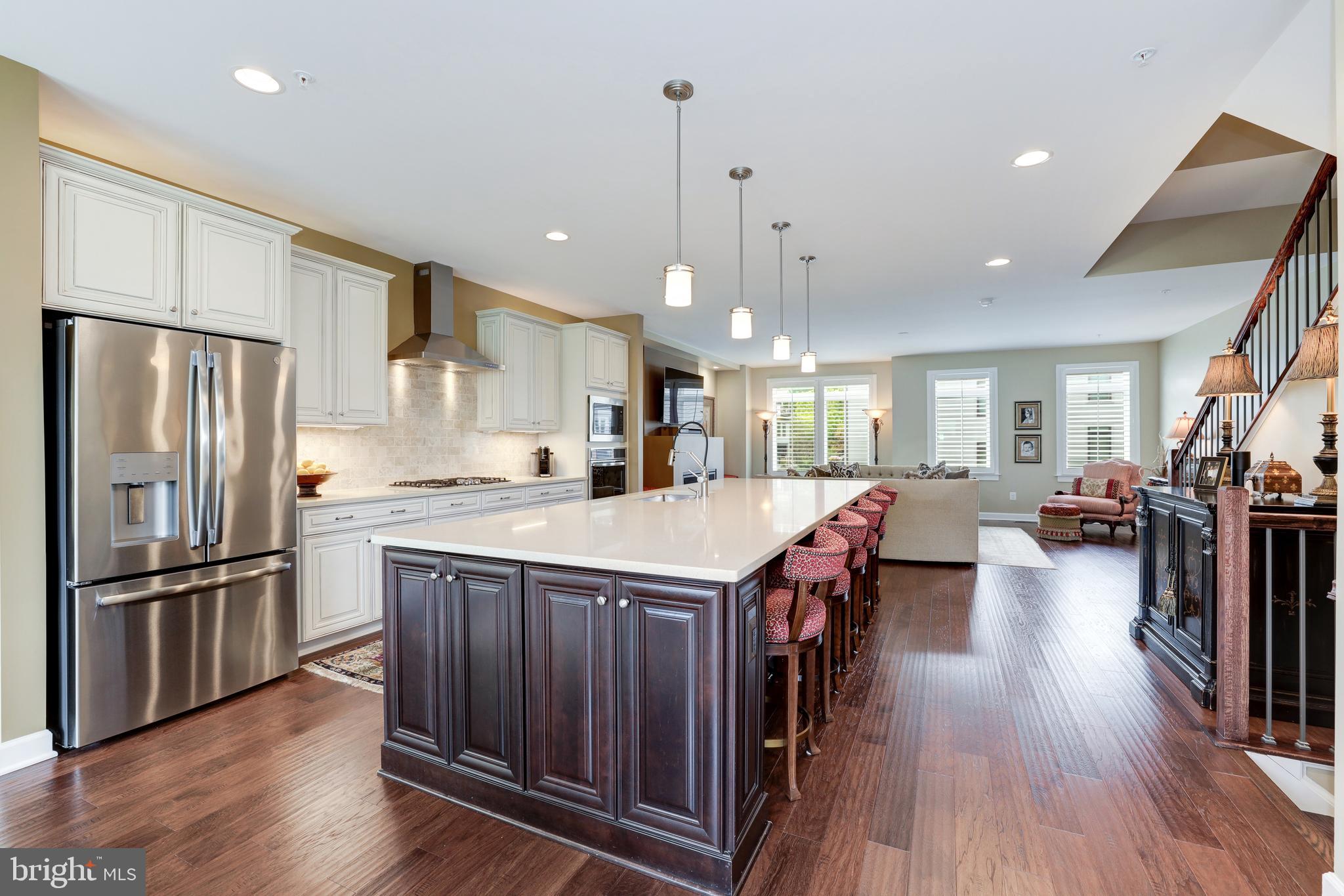 1306 White Feldspar Ter SE