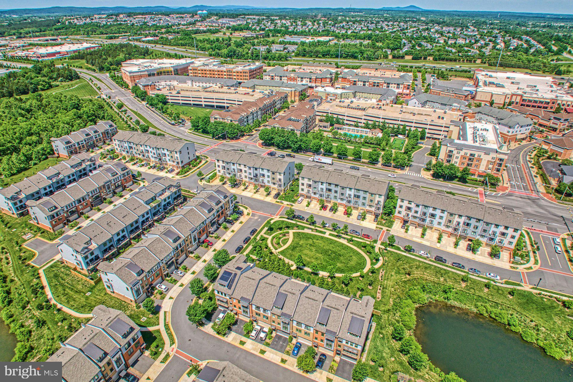 1306 White Feldspar Ter SE