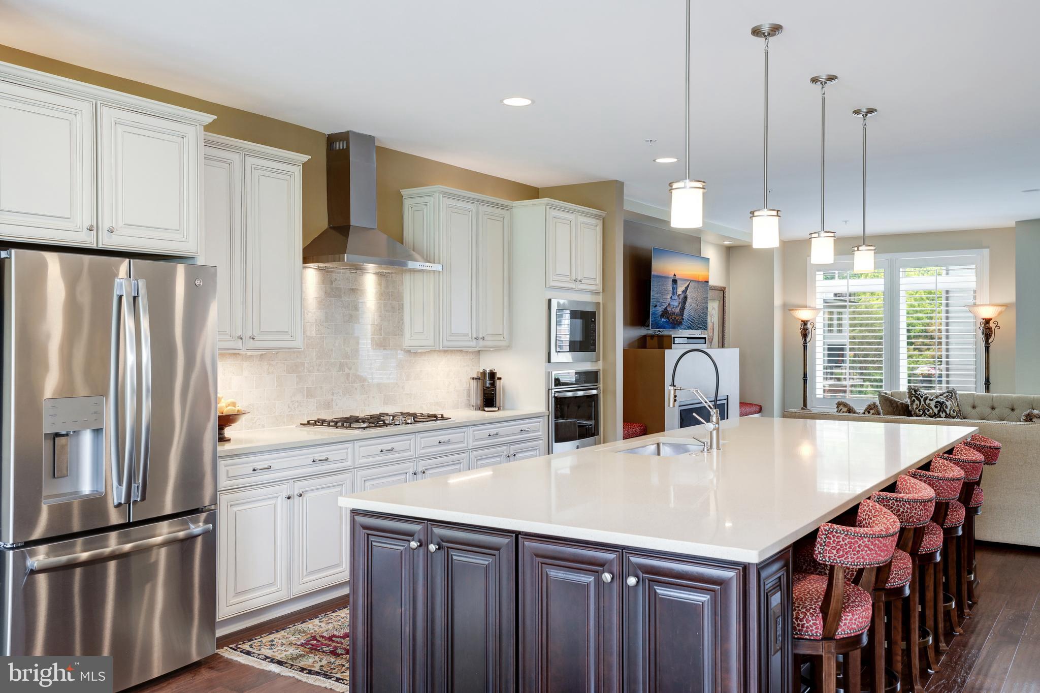 1306 White Feldspar Ter SE