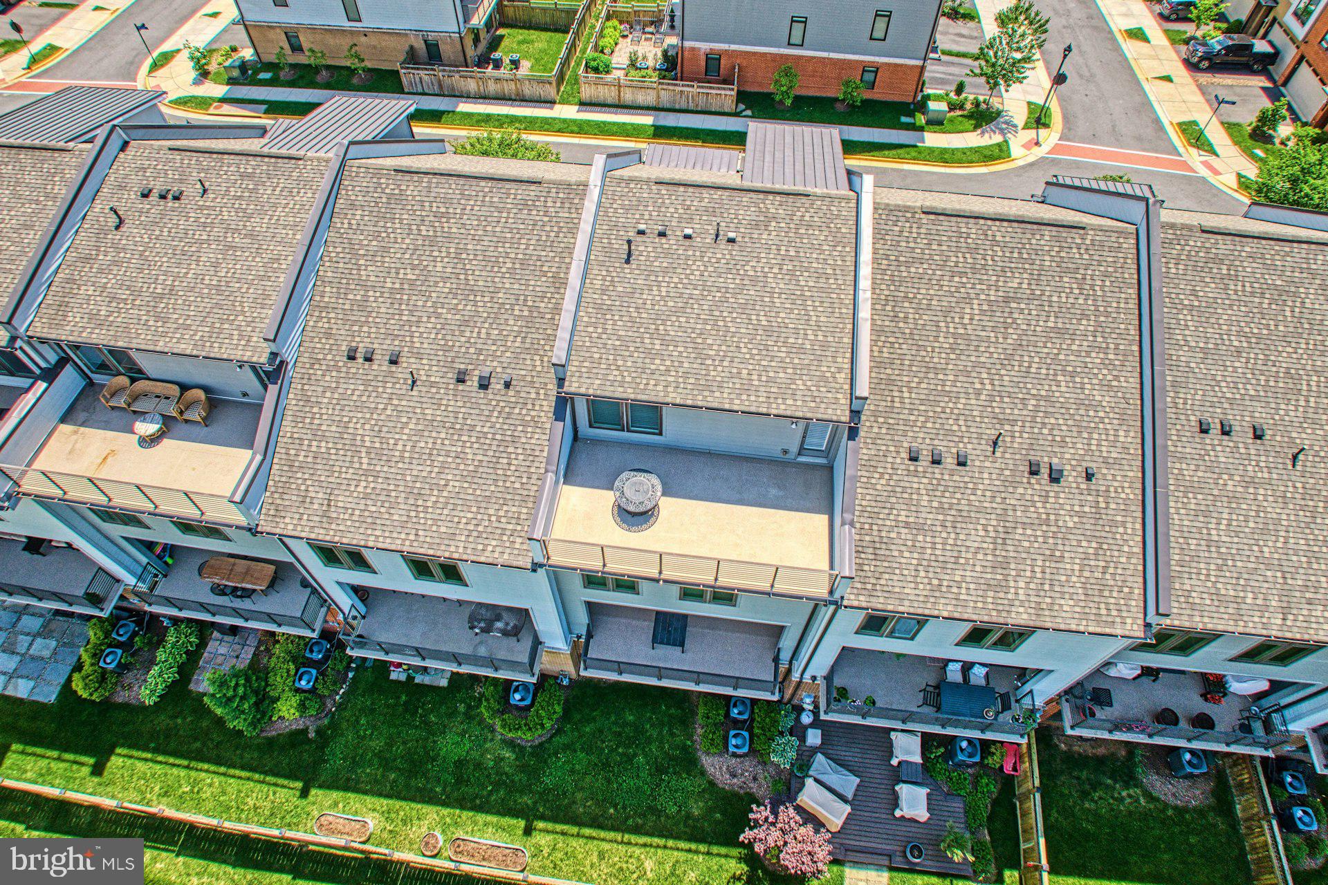 1306 White Feldspar Ter SE