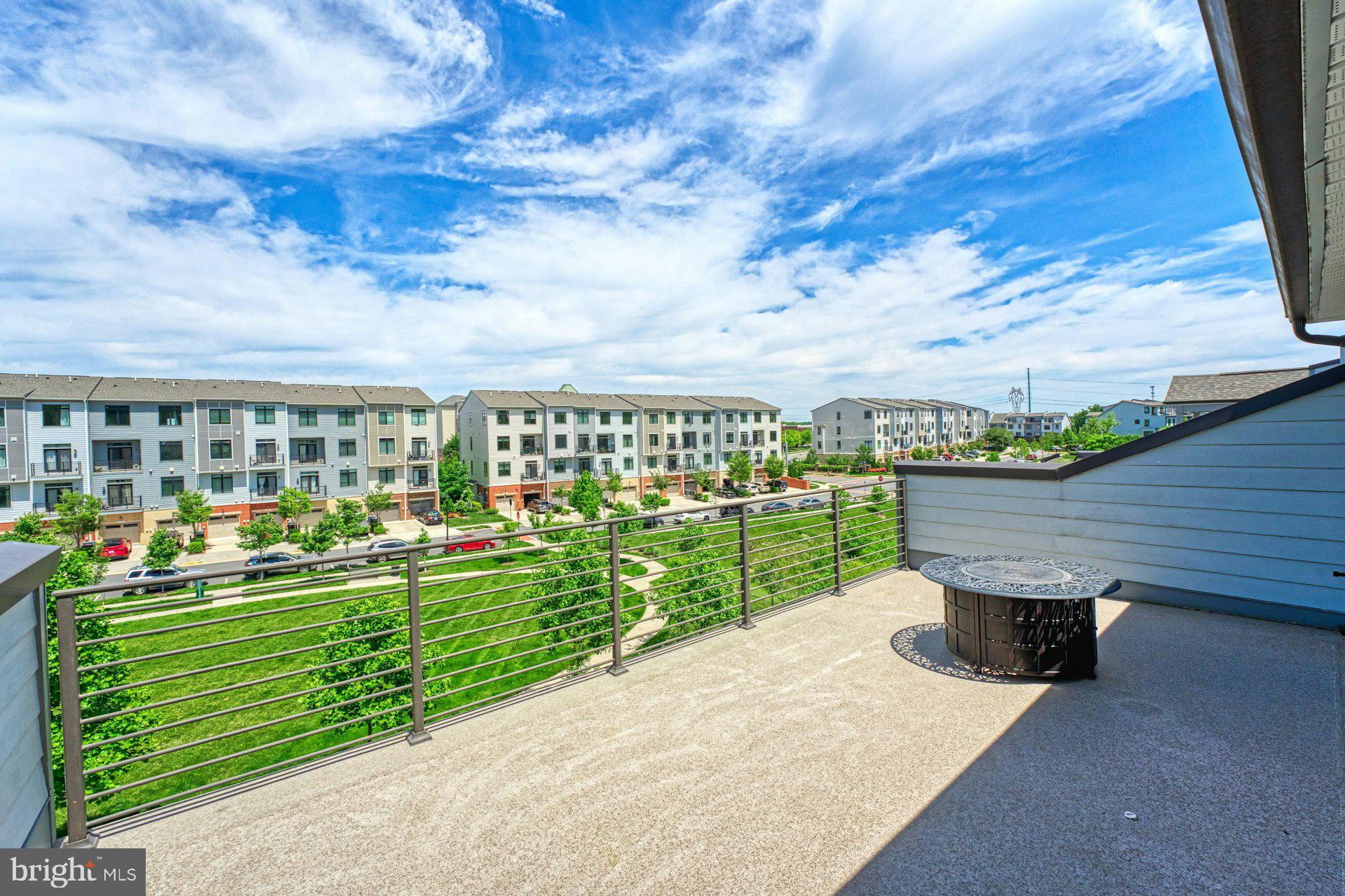 1306 White Feldspar Ter SE