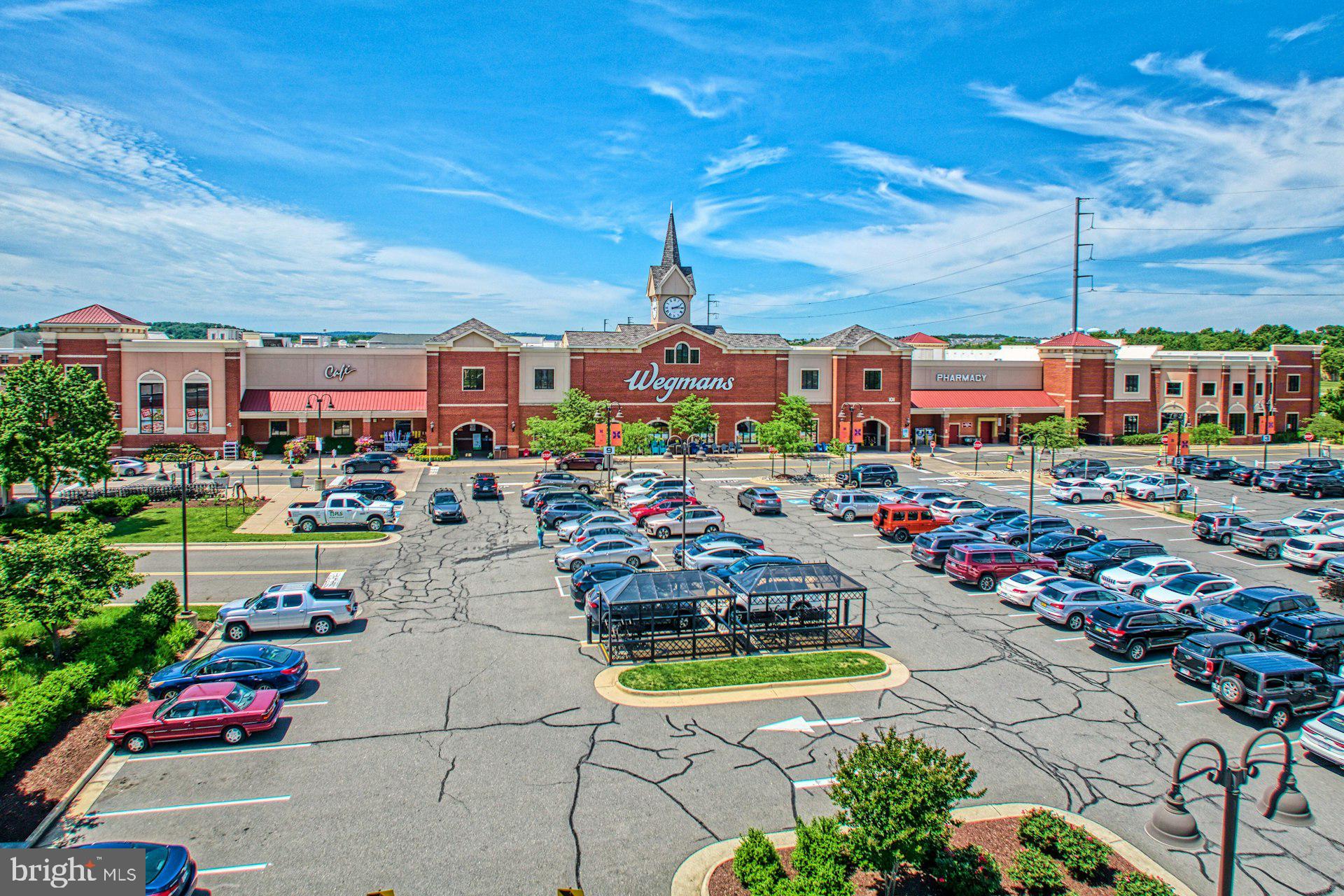 1306 White Feldspar Ter SE