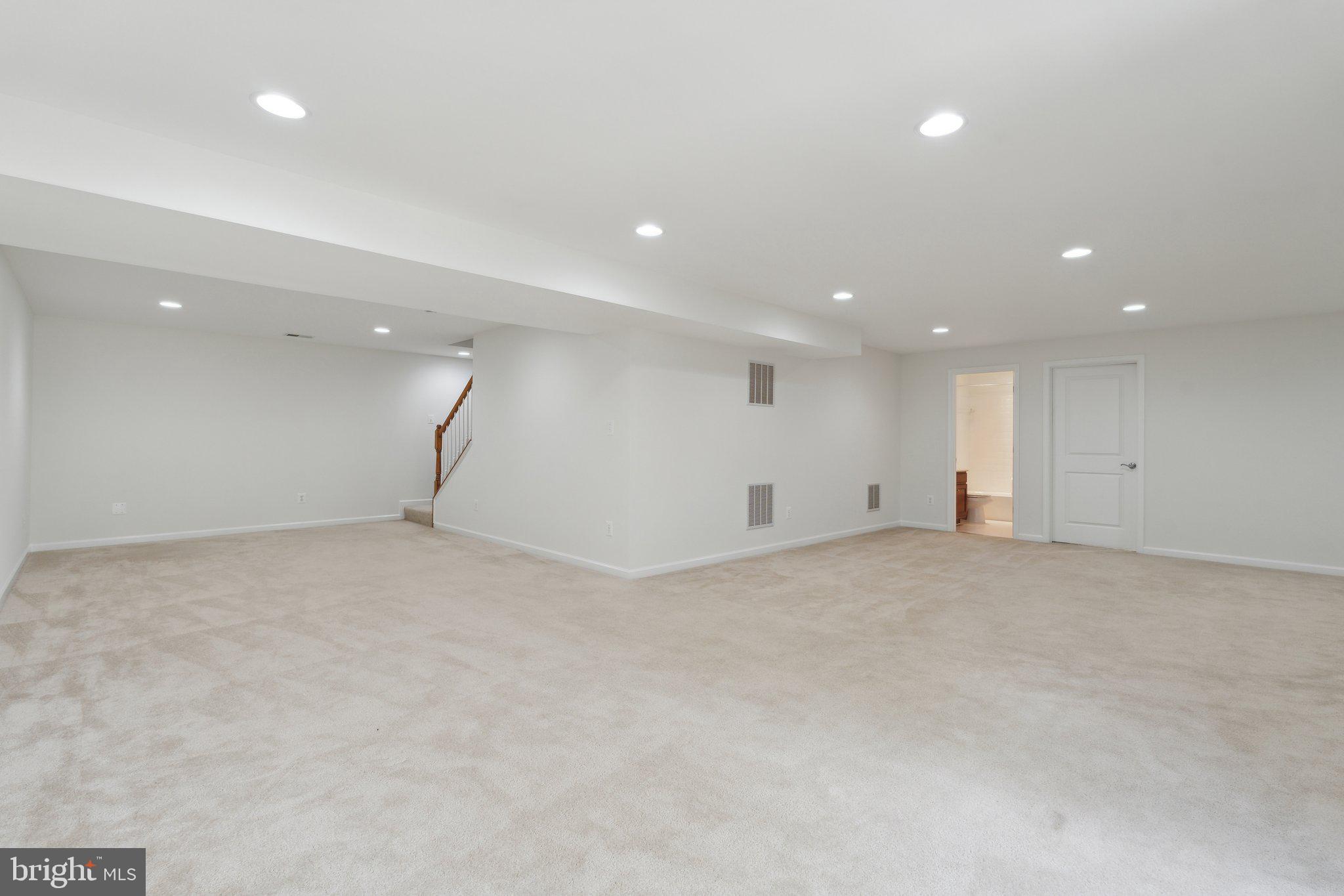 42322 Rising Moon Pl