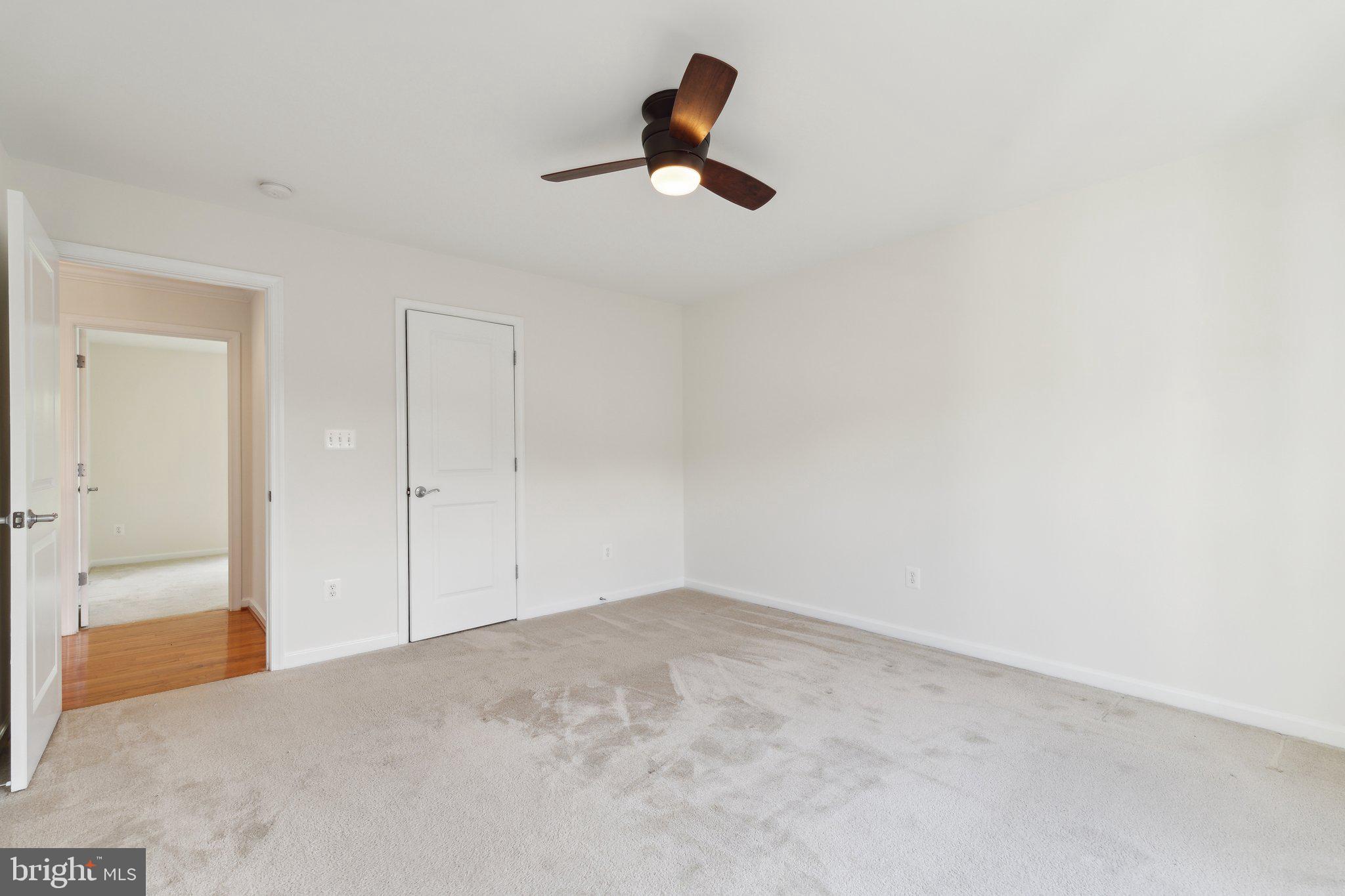 42322 Rising Moon Pl