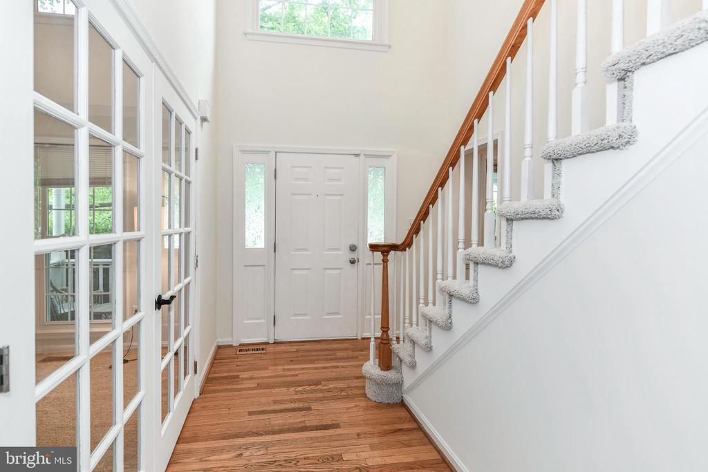 43557 Golden Meadow Cir
