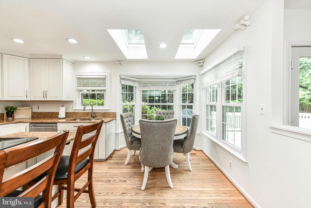 43557 Golden Meadow Cir