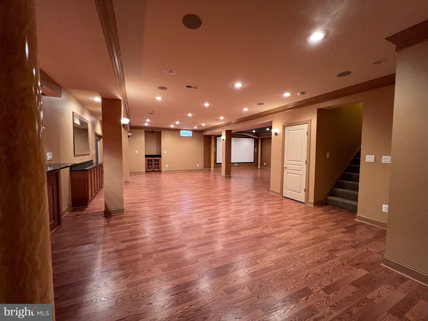 42464 UNICORN DR