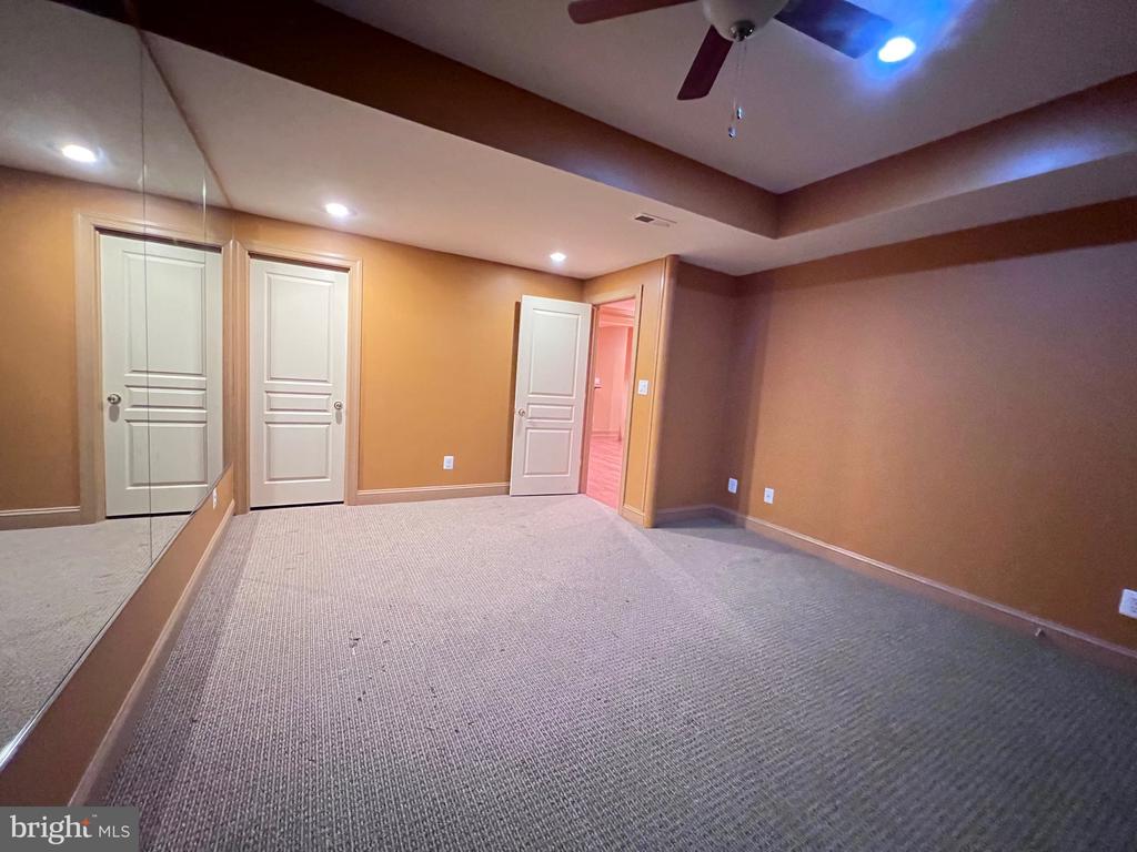 42464 UNICORN DR