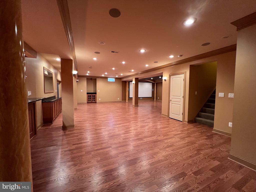 42464 UNICORN DR