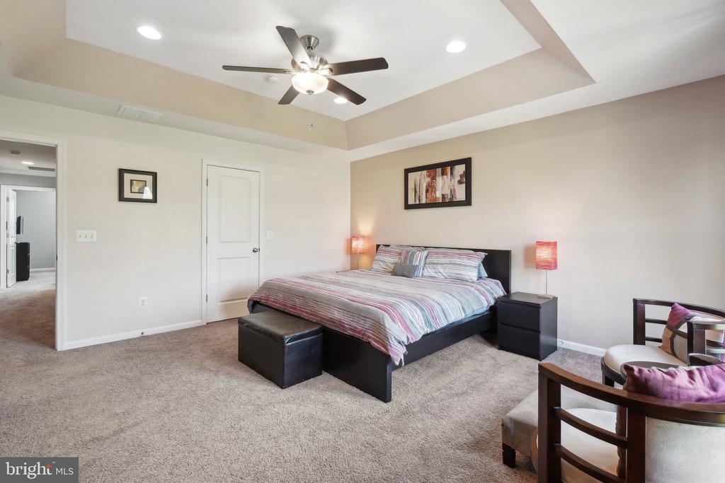42444 Dogwood Glen Sq