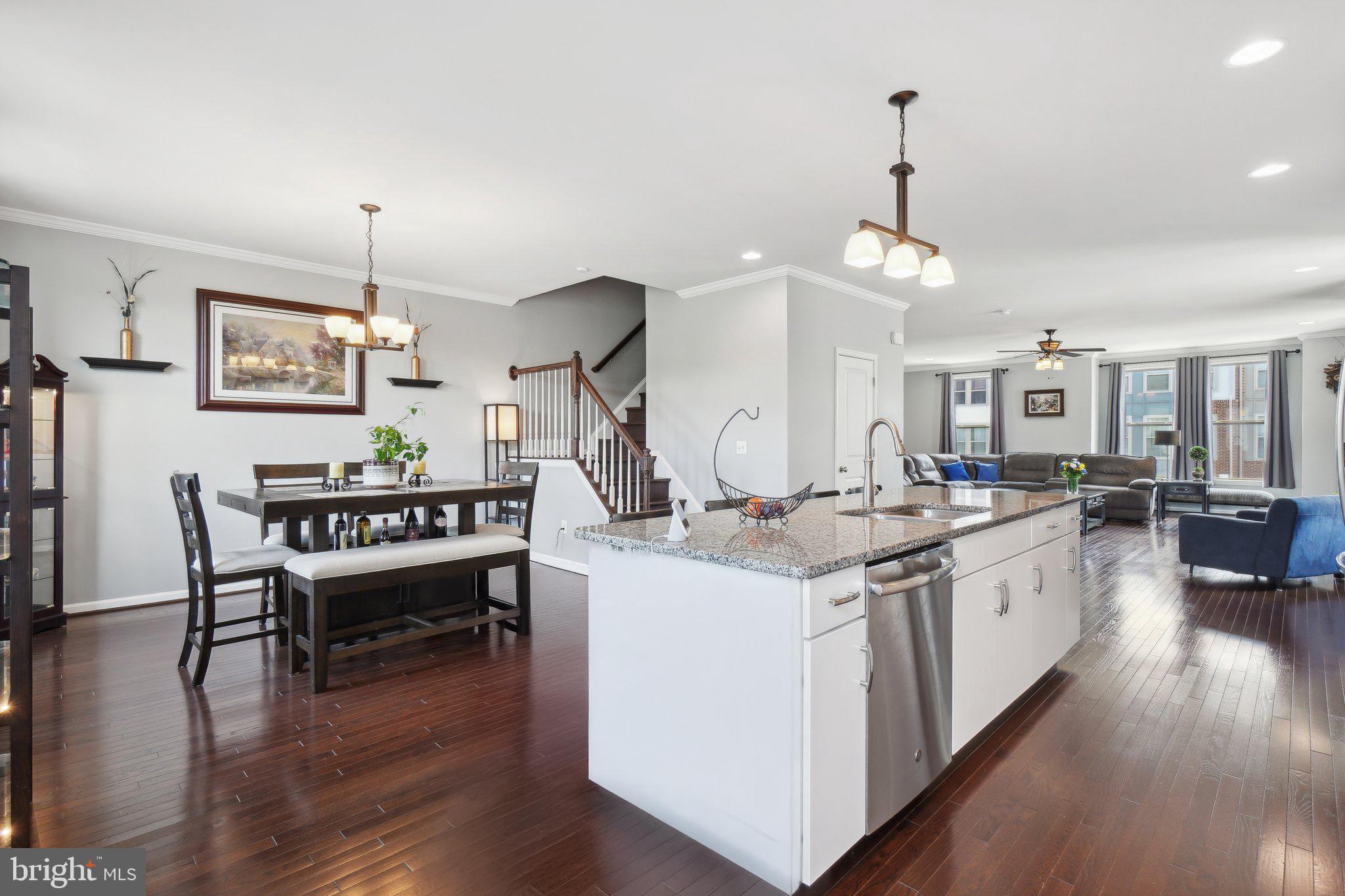 42444 Dogwood Glen Sq