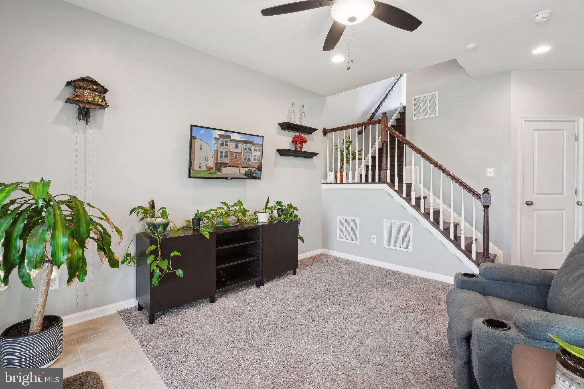 42444 Dogwood Glen Sq