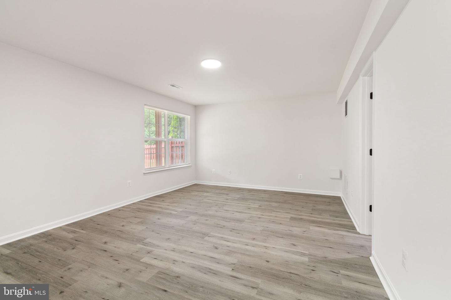 43043 LAKE RIDGE PL