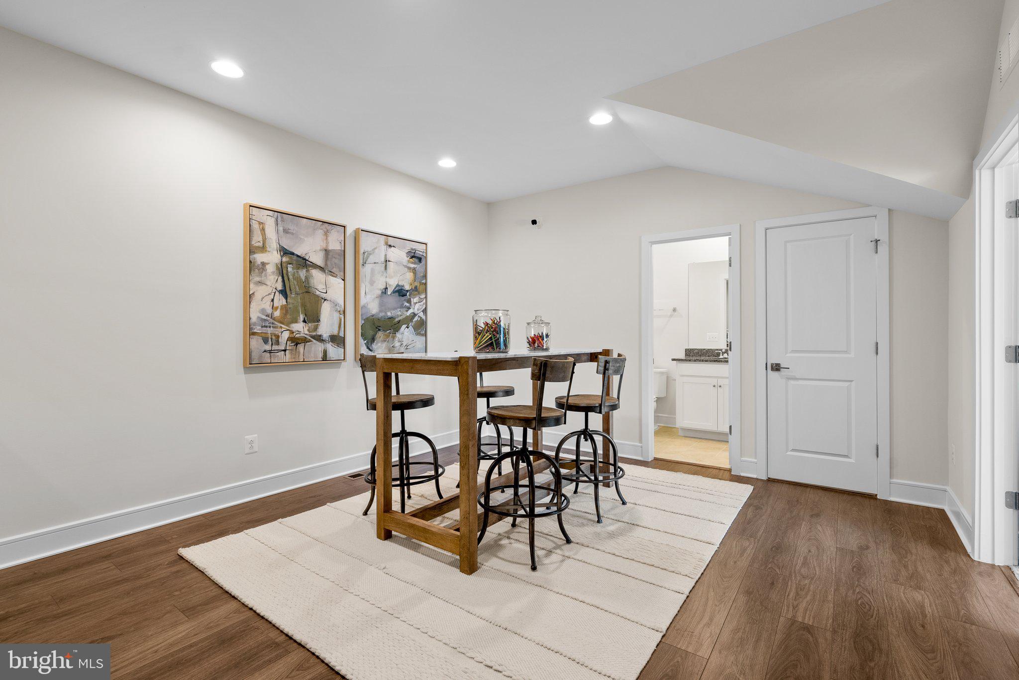 25493 Grassy Meadow Dr