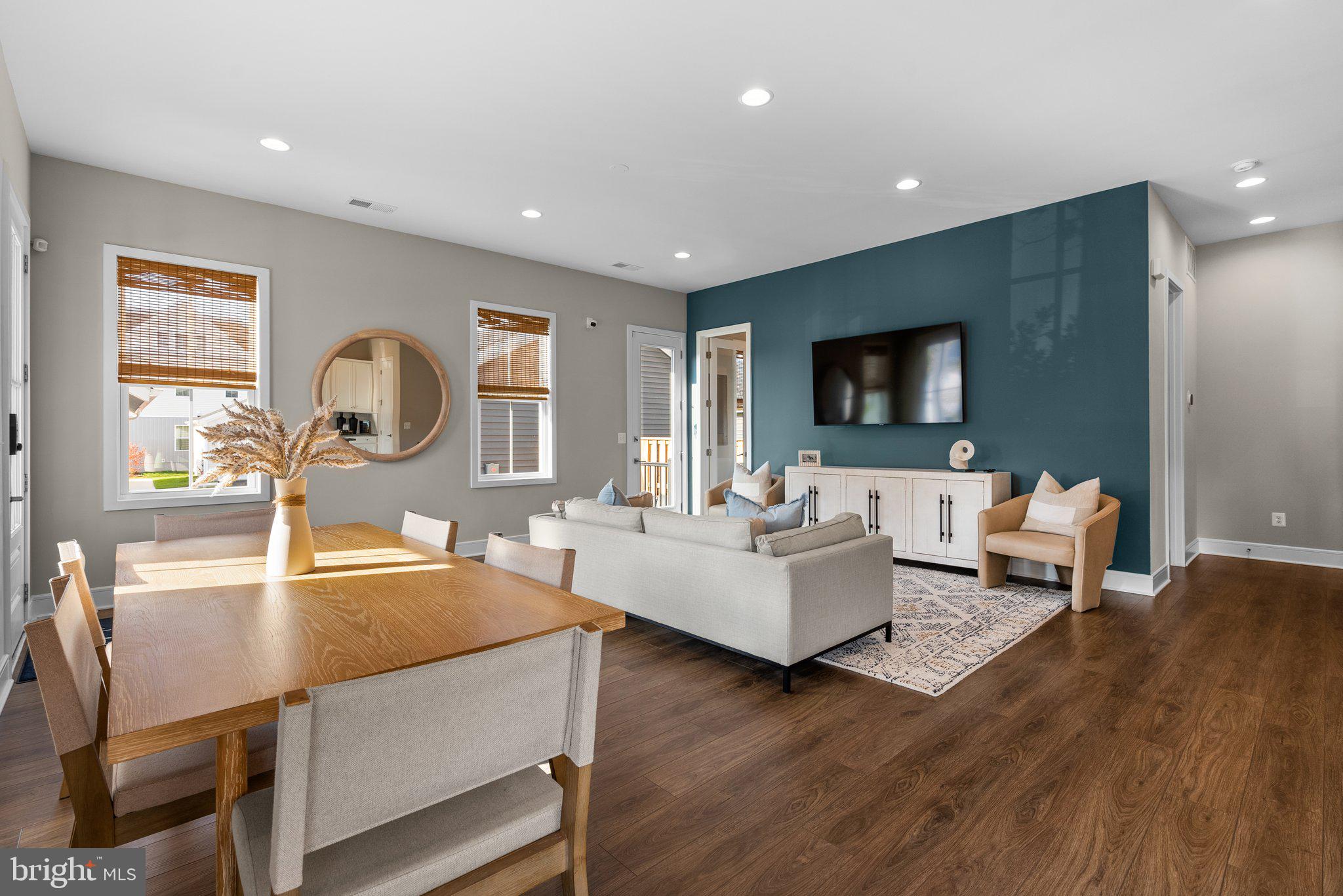 25493 Grassy Meadow Dr