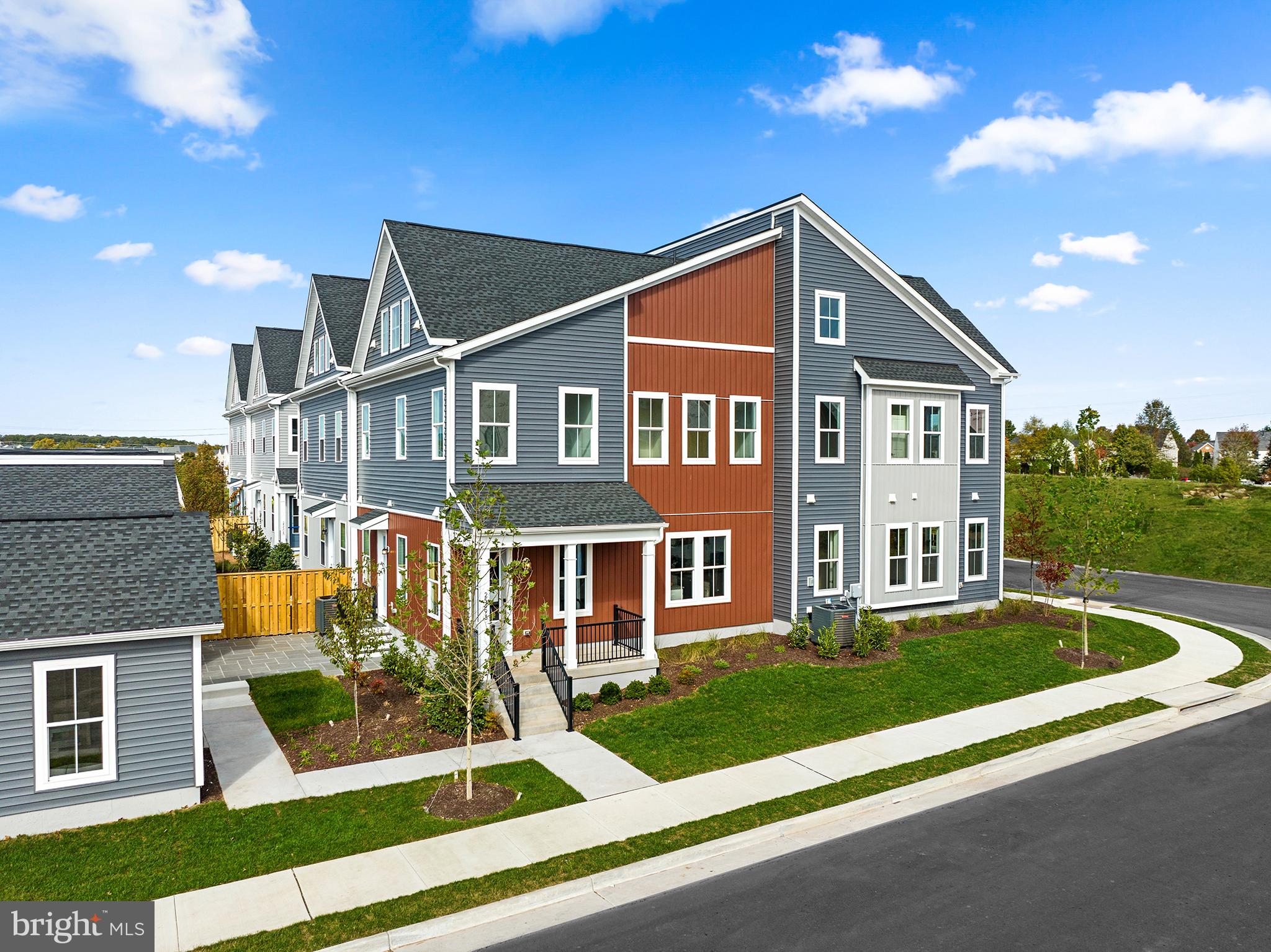 25493 Grassy Meadow Dr