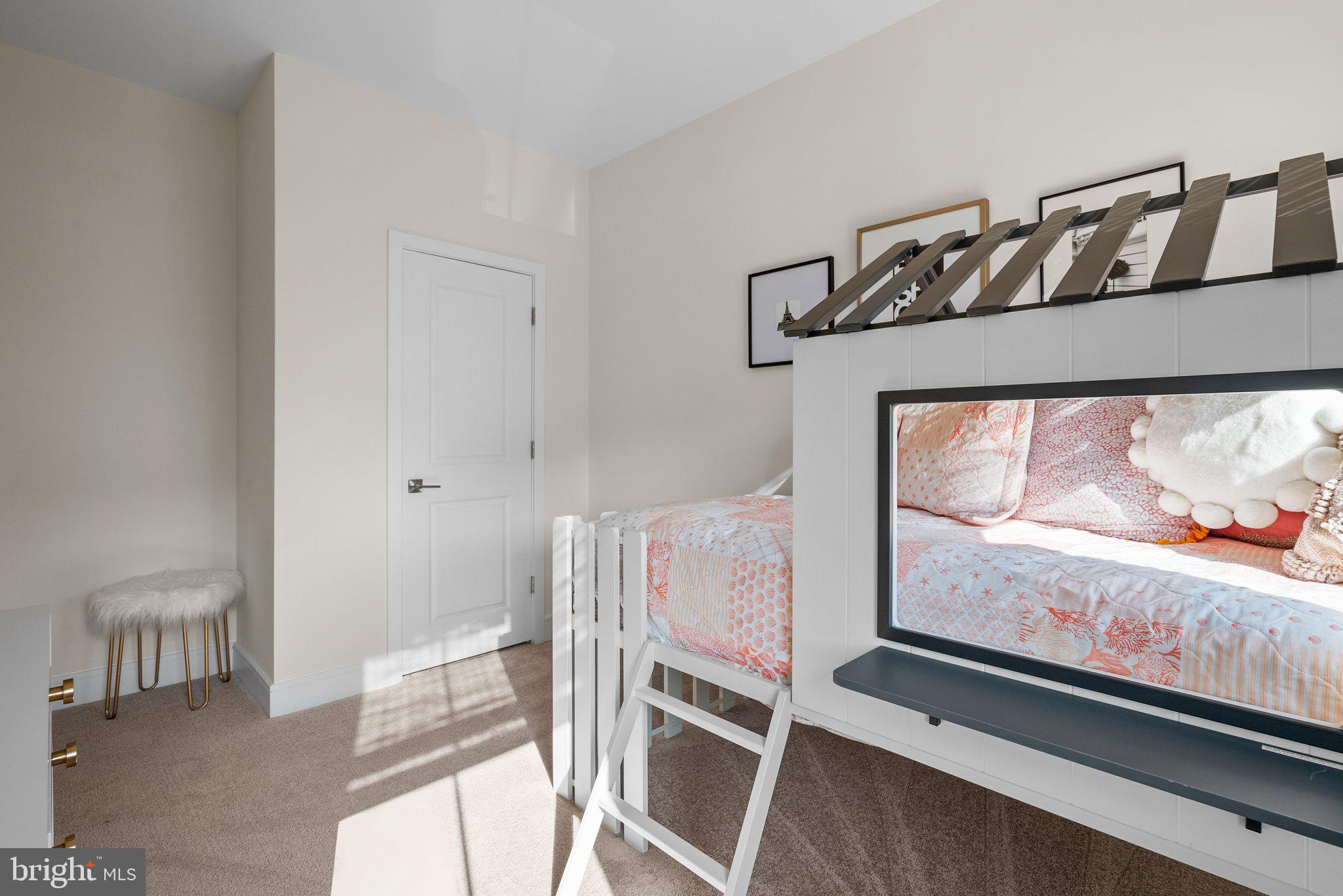 25493 Grassy Meadow Dr