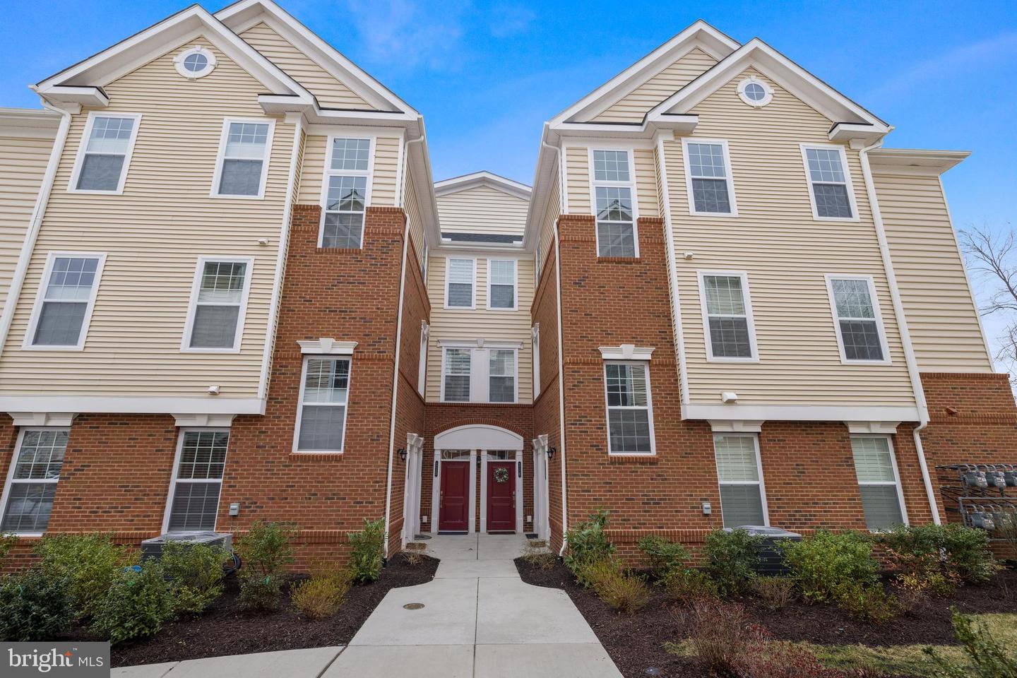 23275 MILLTOWN KNOLL SQ #115