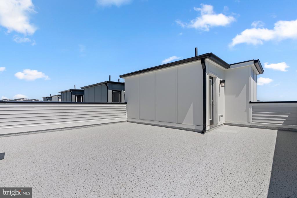 43288 Farringdon Sq