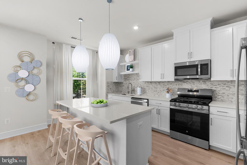 43288 Farringdon Sq