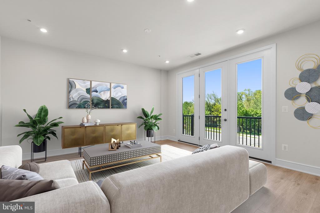 43288 Farringdon Sq