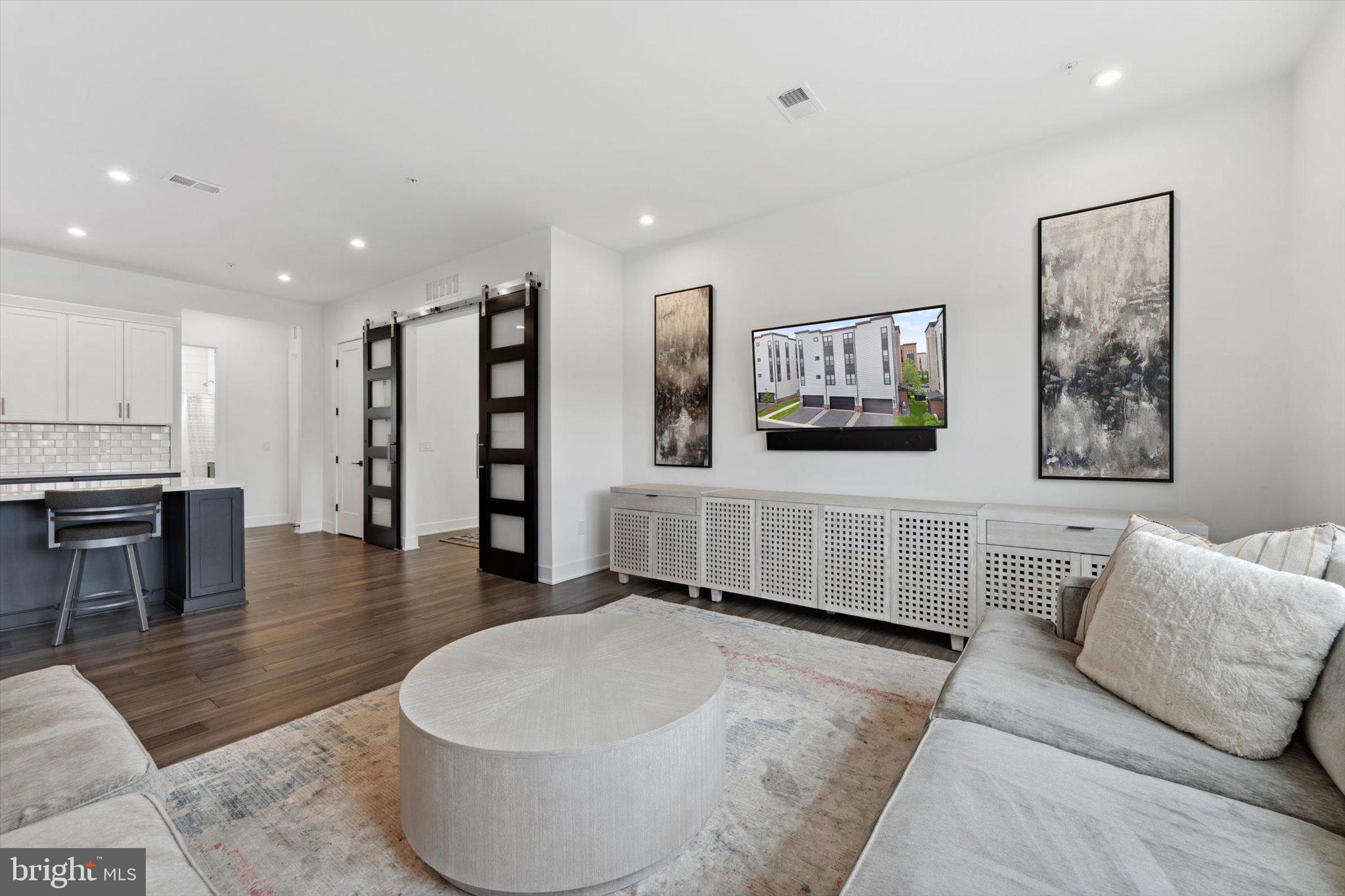 43443 Croson Ln #400