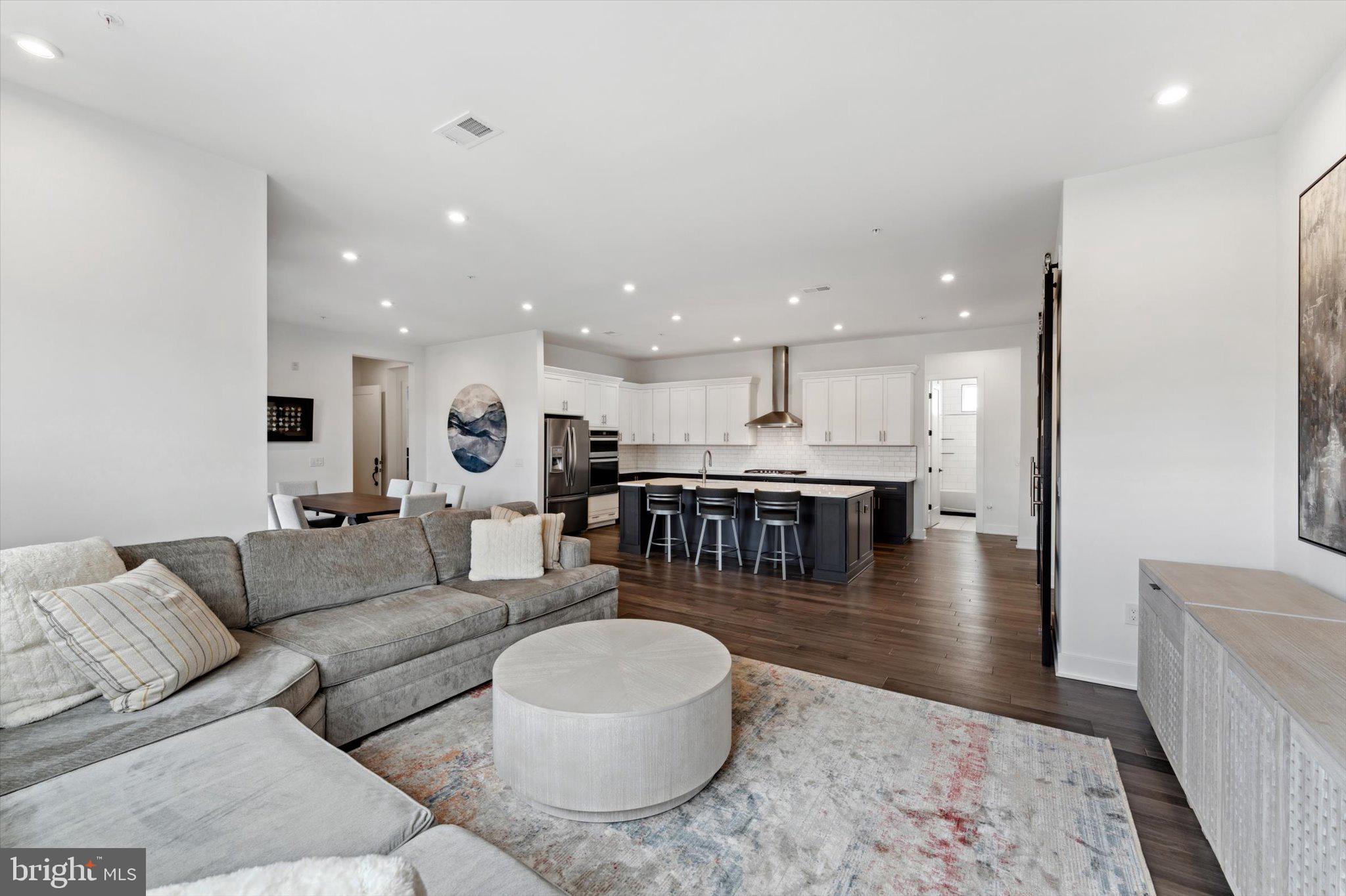 43443 Croson Ln #400