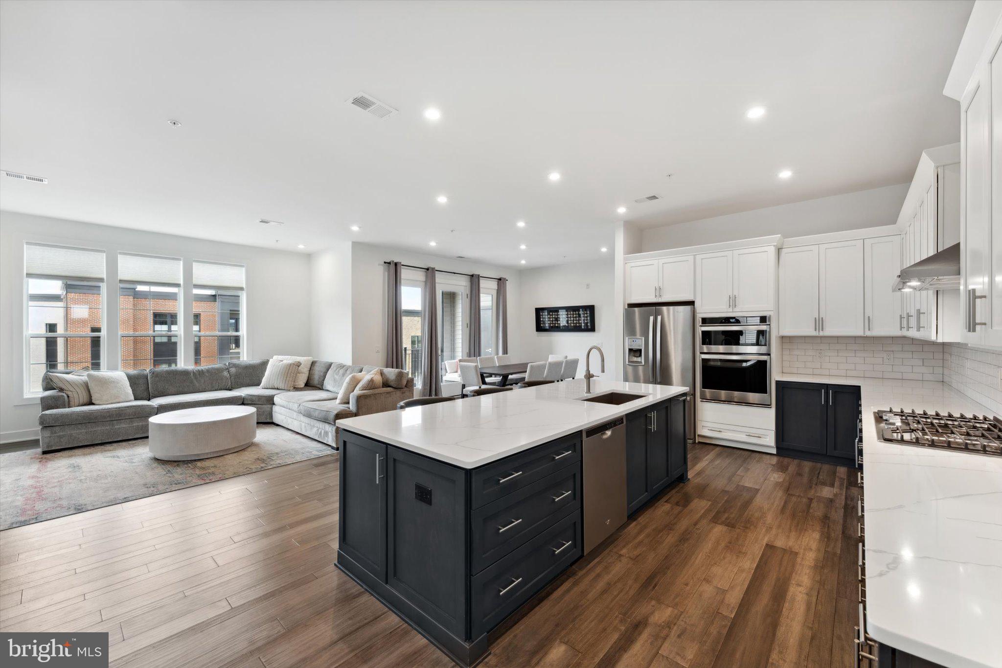 43443 Croson Ln #400