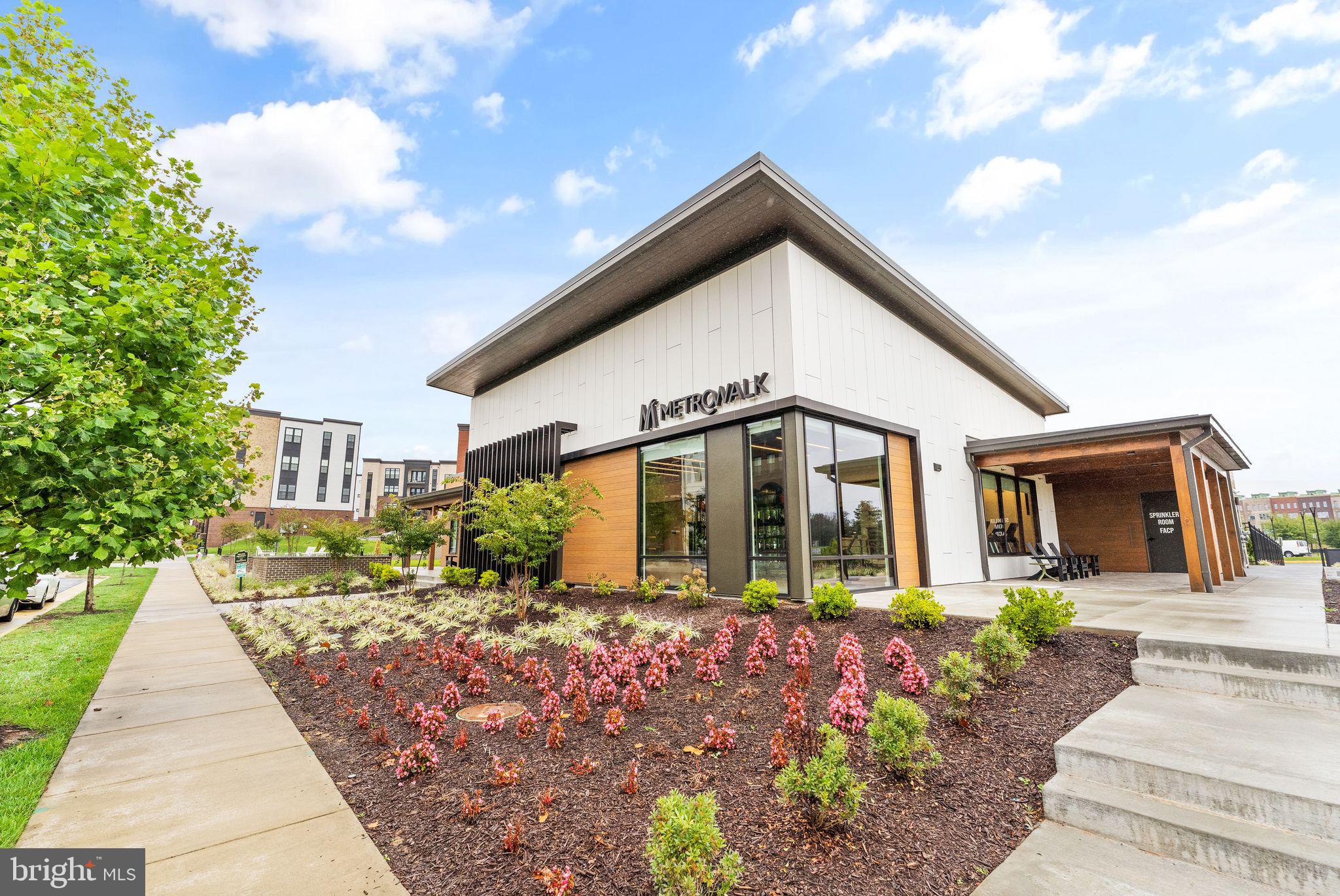 43443 Croson Ln #400