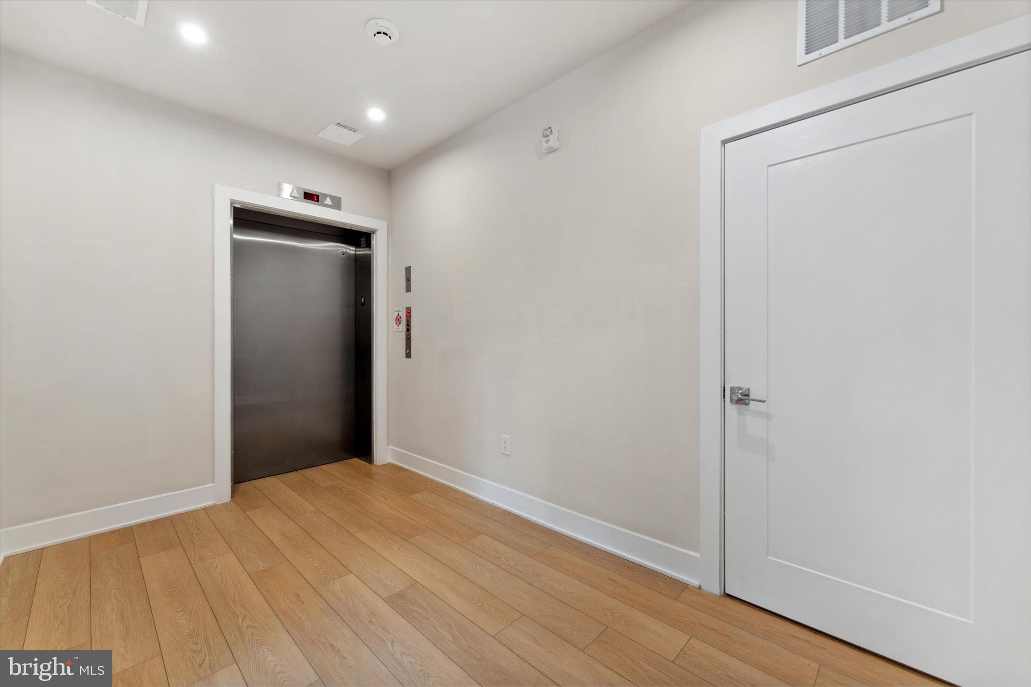 43443 Croson Ln #400