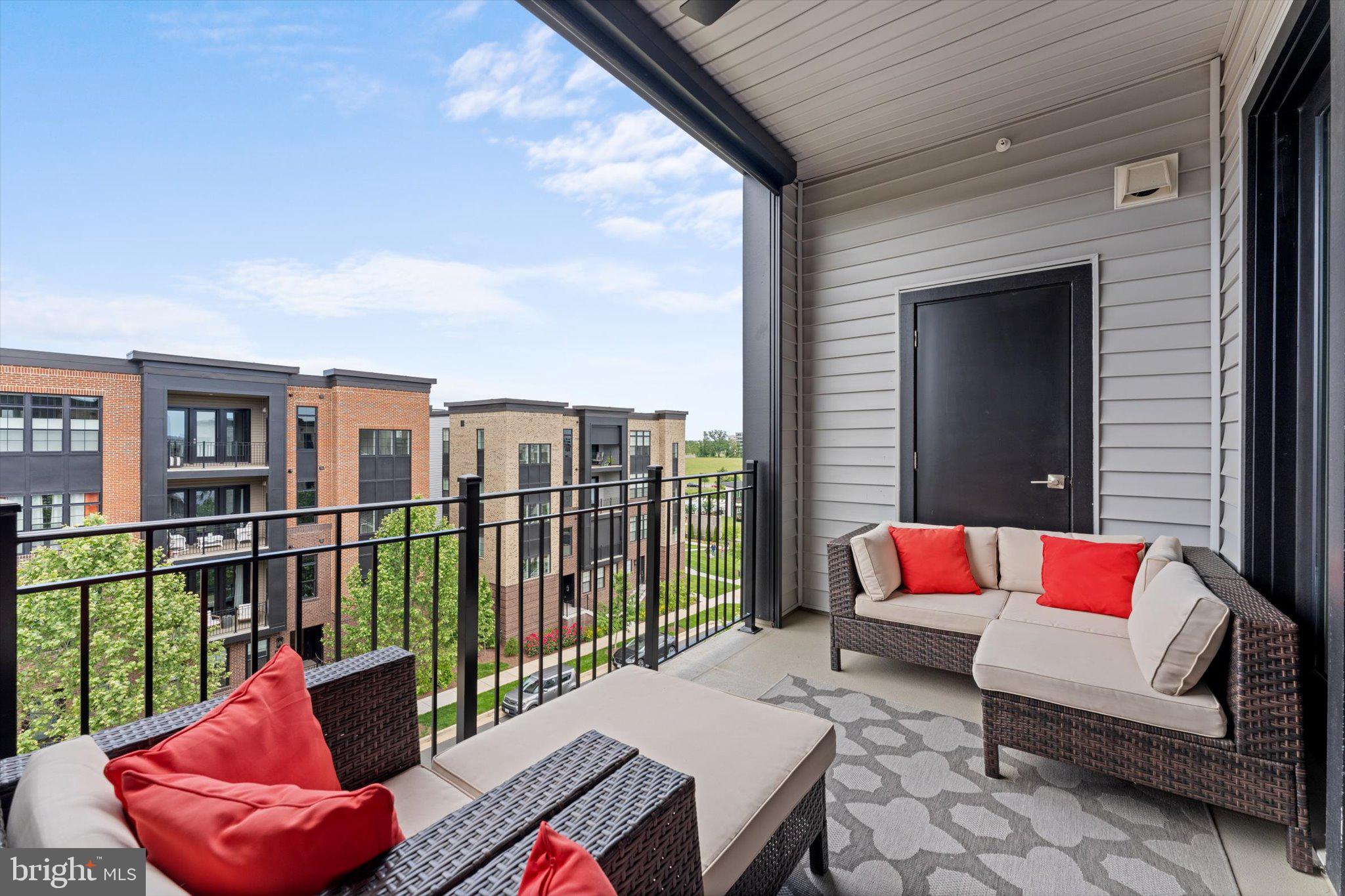 43443 Croson Ln #400