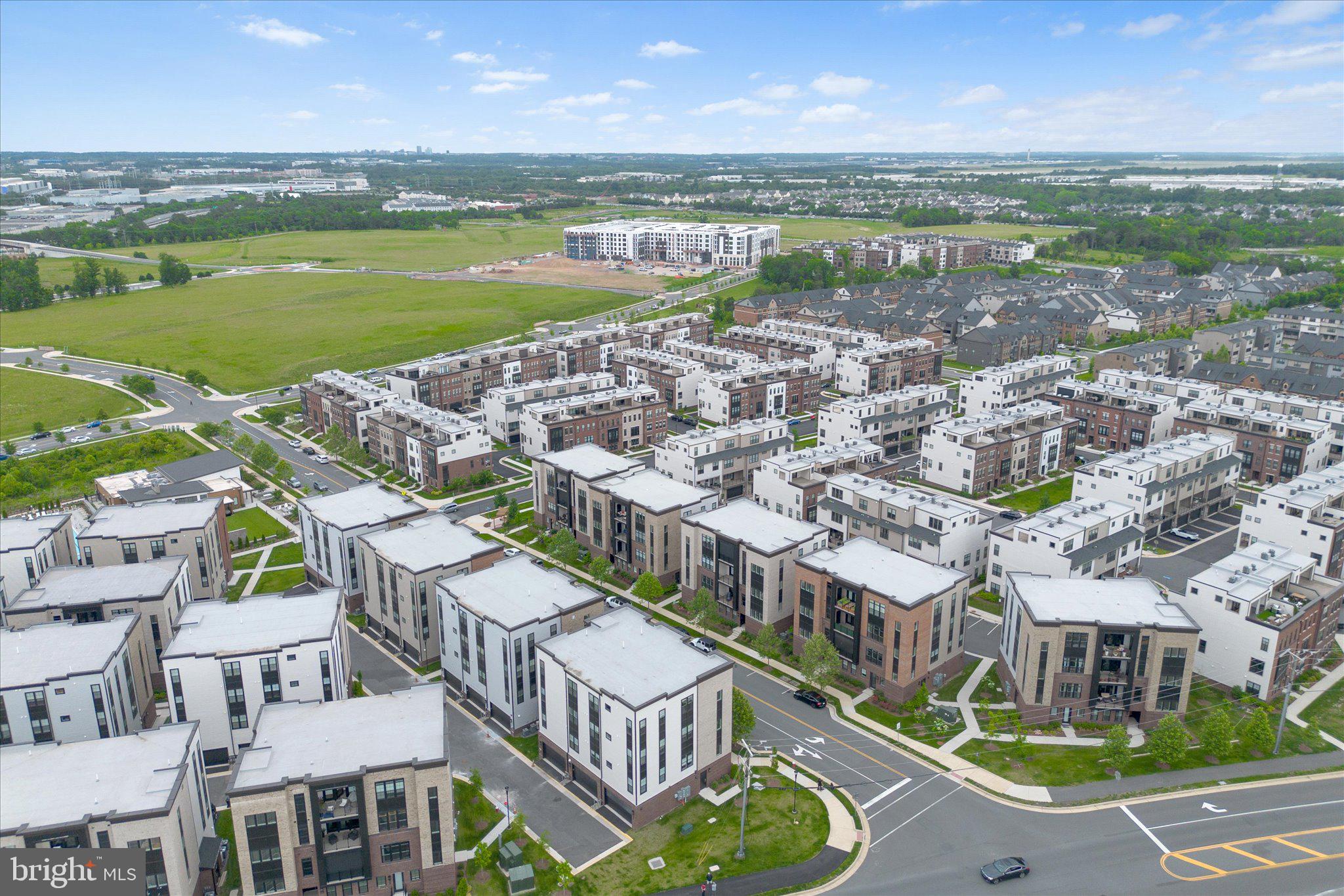 43443 Croson Ln #400