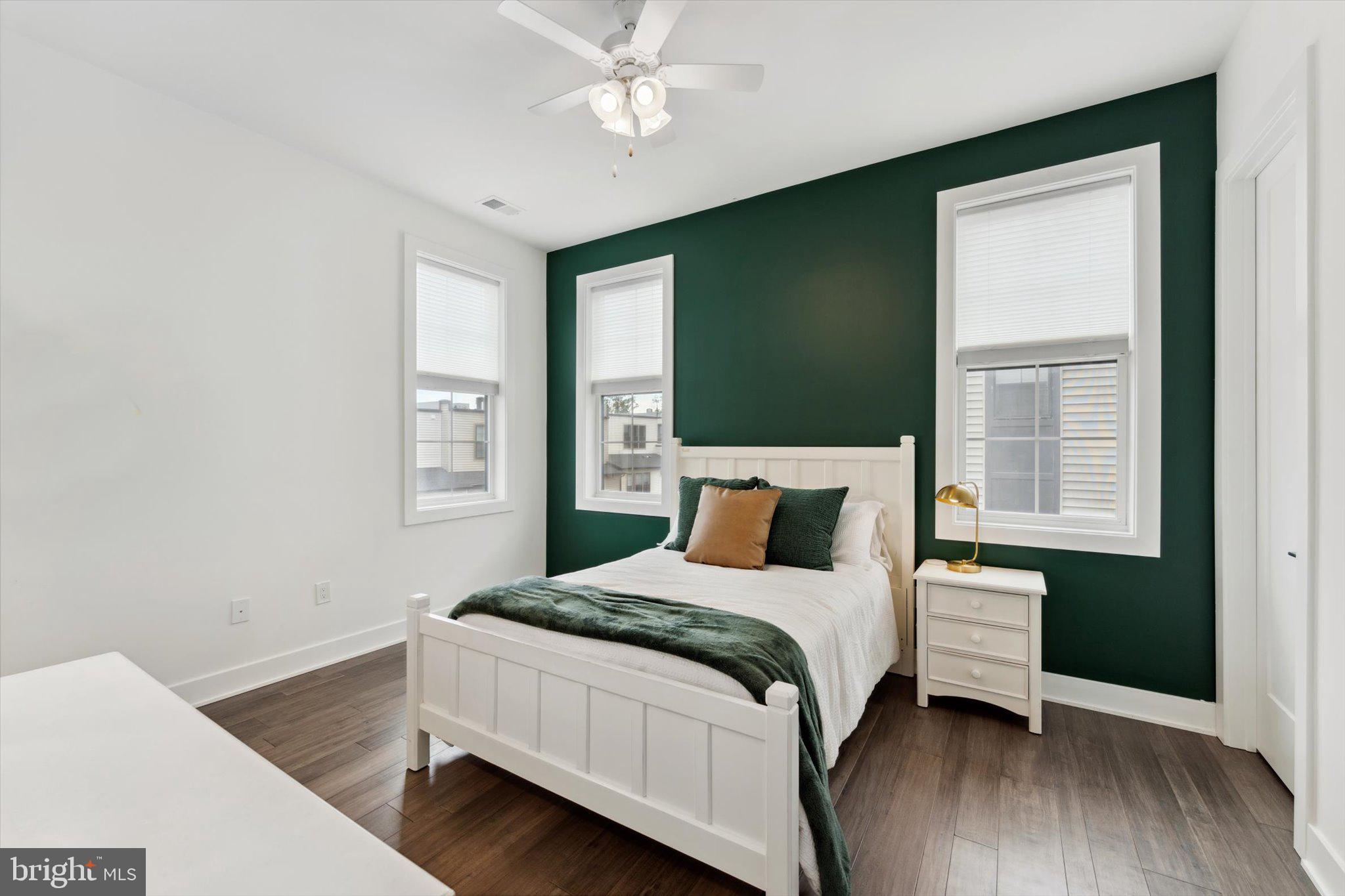 43443 Croson Ln #400