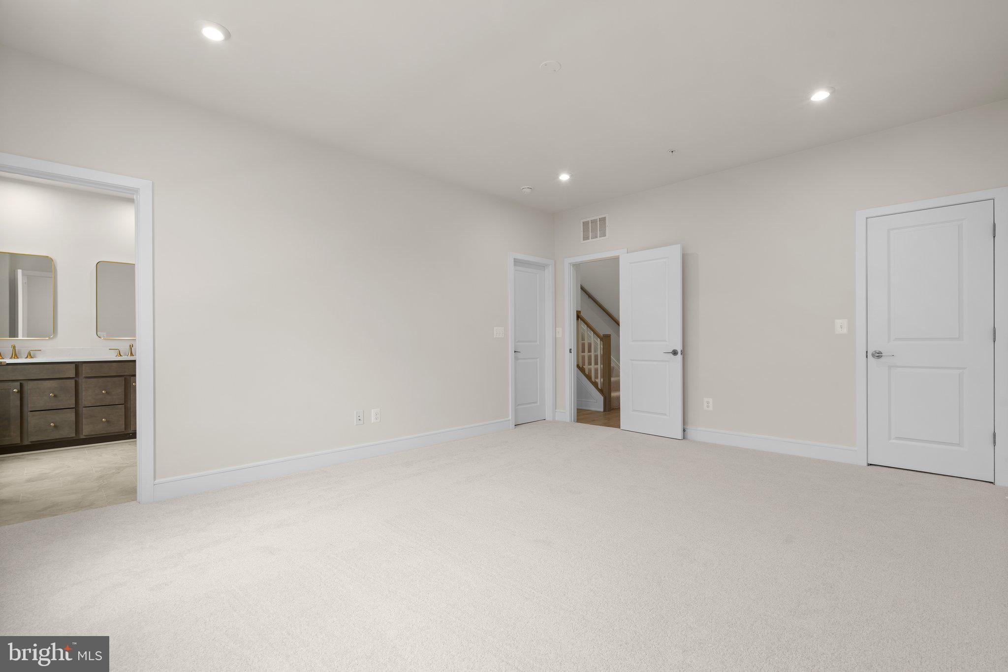 21742 Dollis Hill Ter