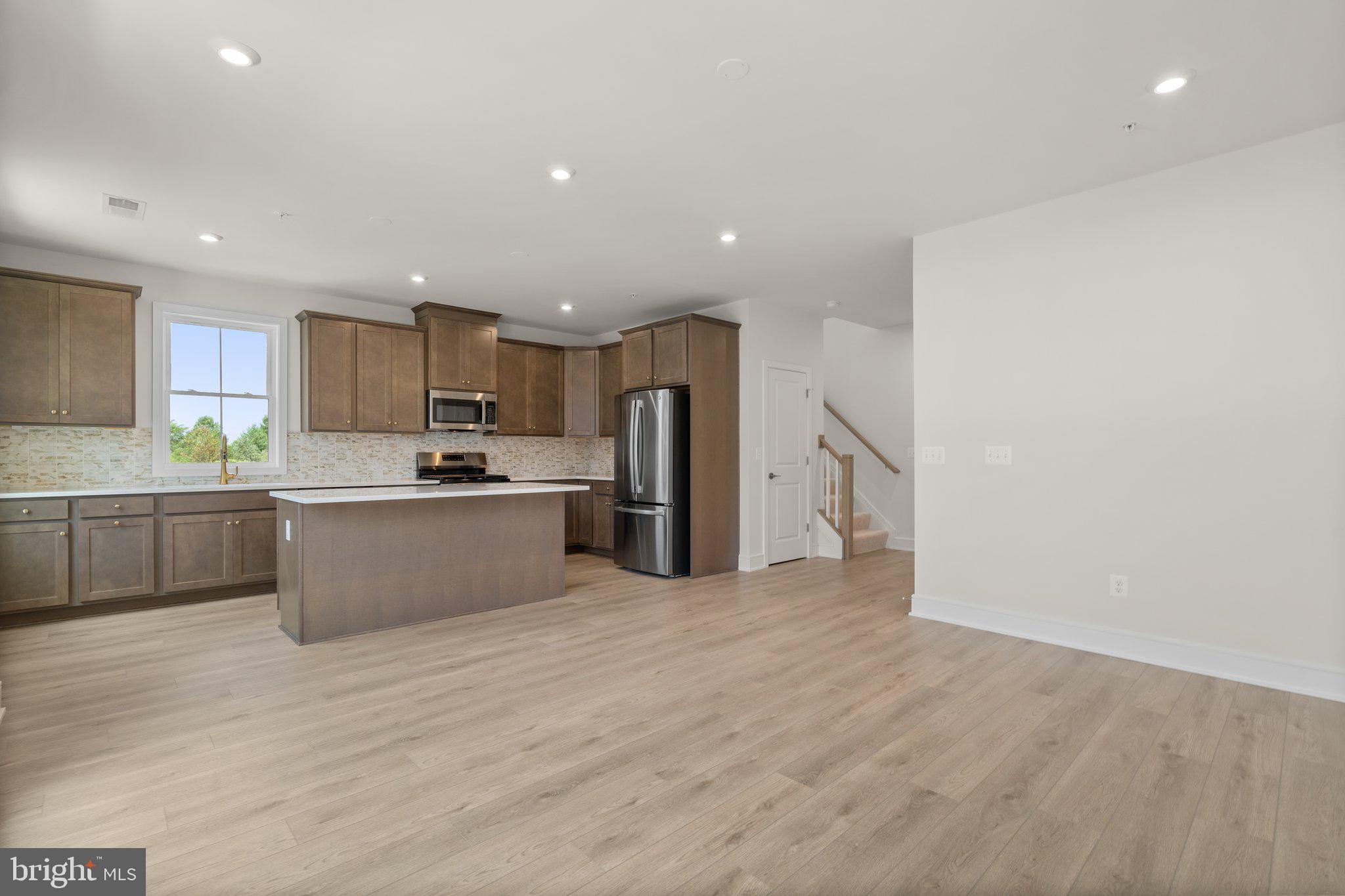 21742 Dollis Hill Ter