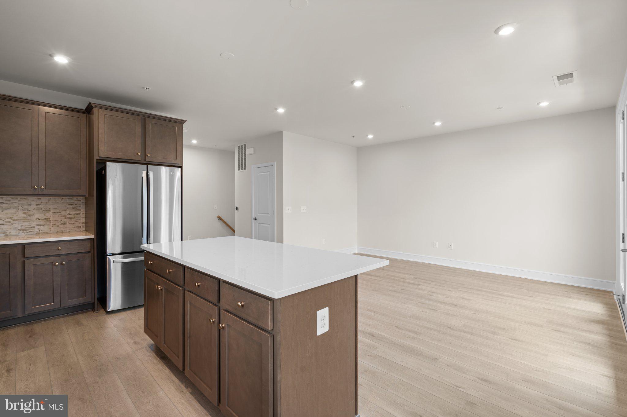 21742 Dollis Hill Ter