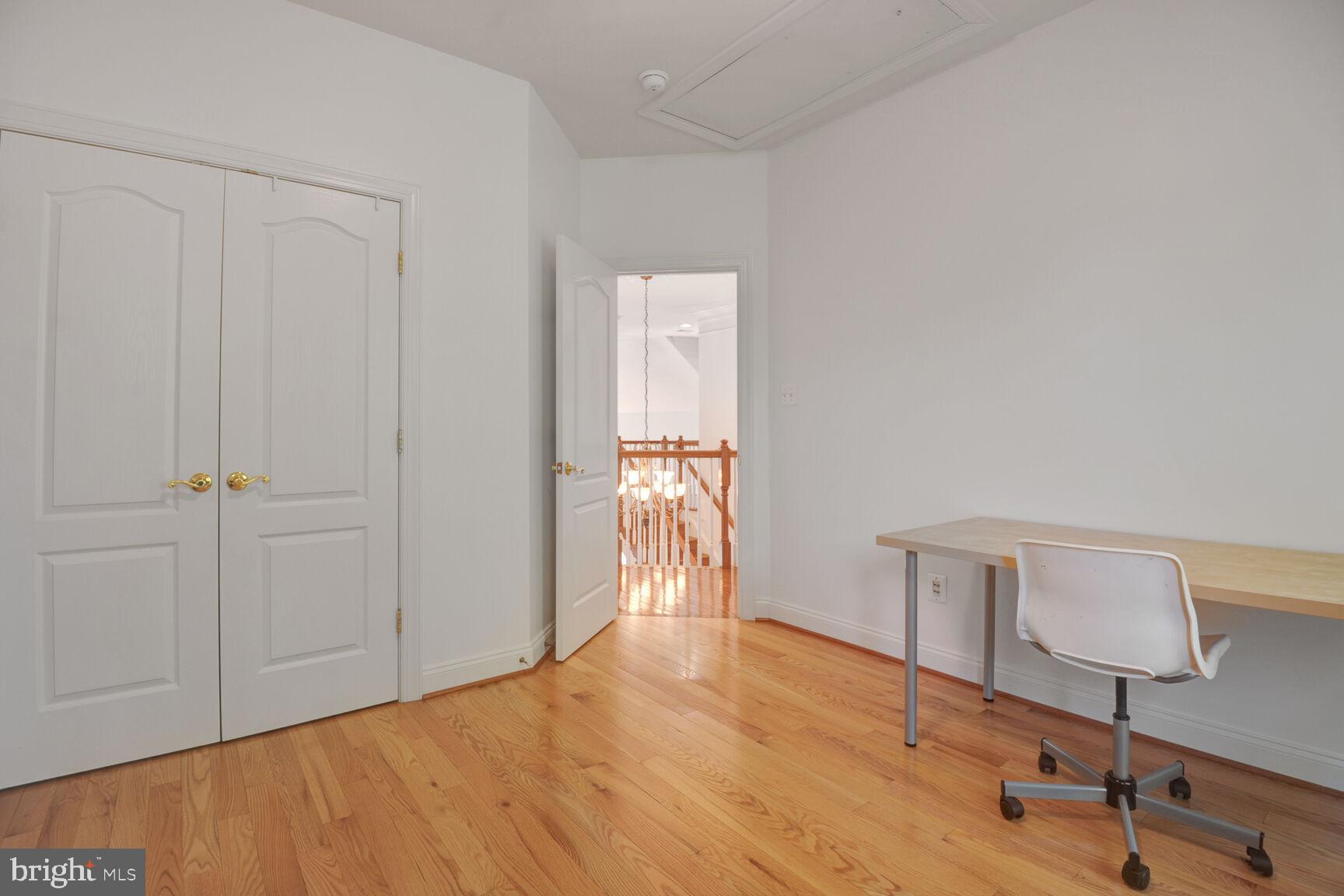 19397 Mill Dam Pl
