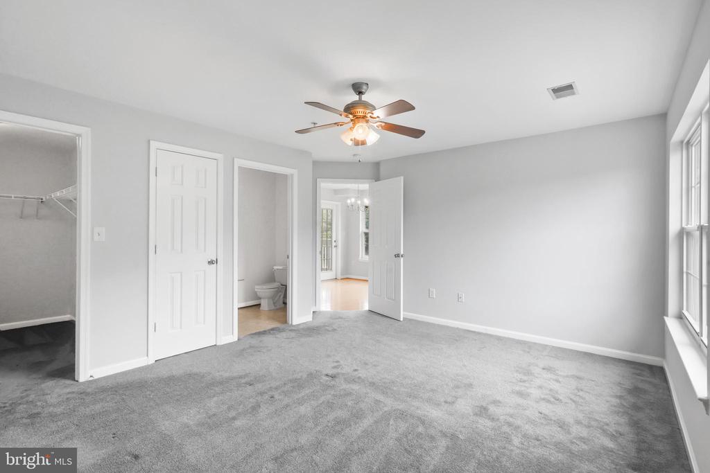 511 CONSTELLATION SQ SE #I