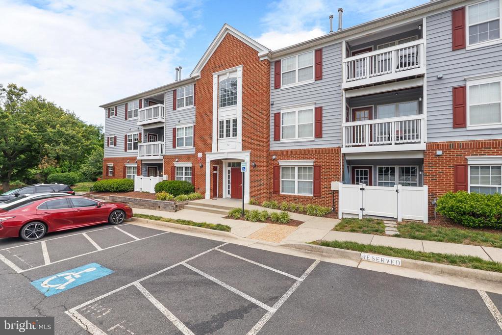511 CONSTELLATION SQ SE #I