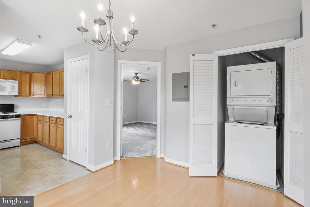 511 CONSTELLATION SQ SE #I