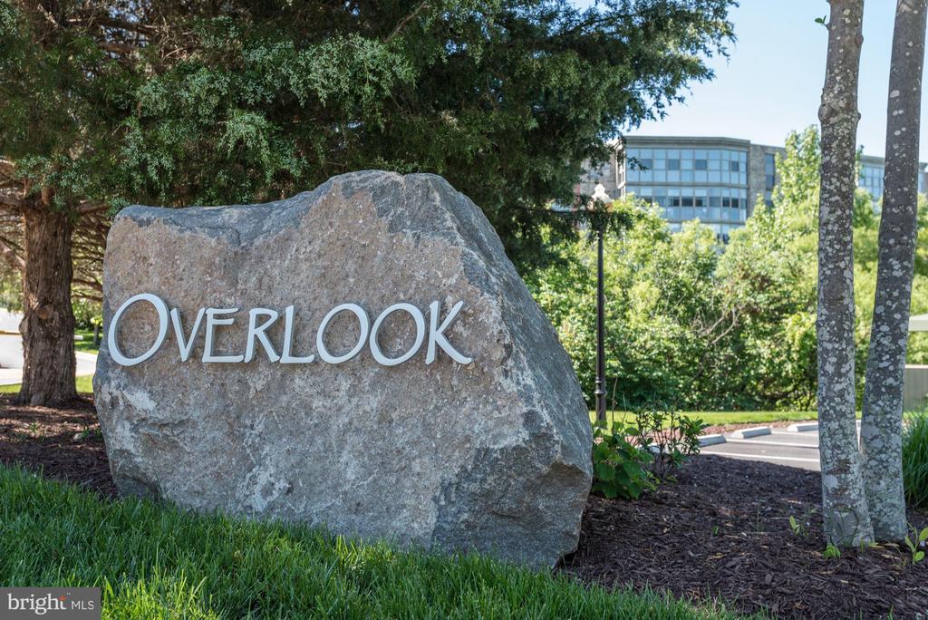 19400 Lansdowne Woods Blvd #110
