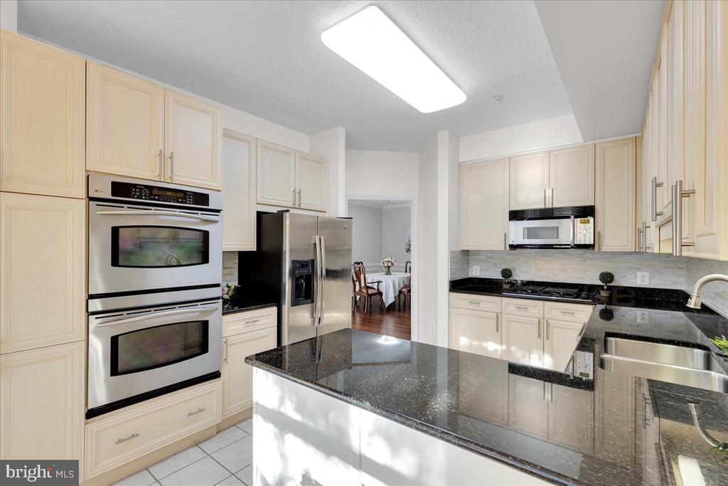 19400 Lansdowne Woods Blvd #110